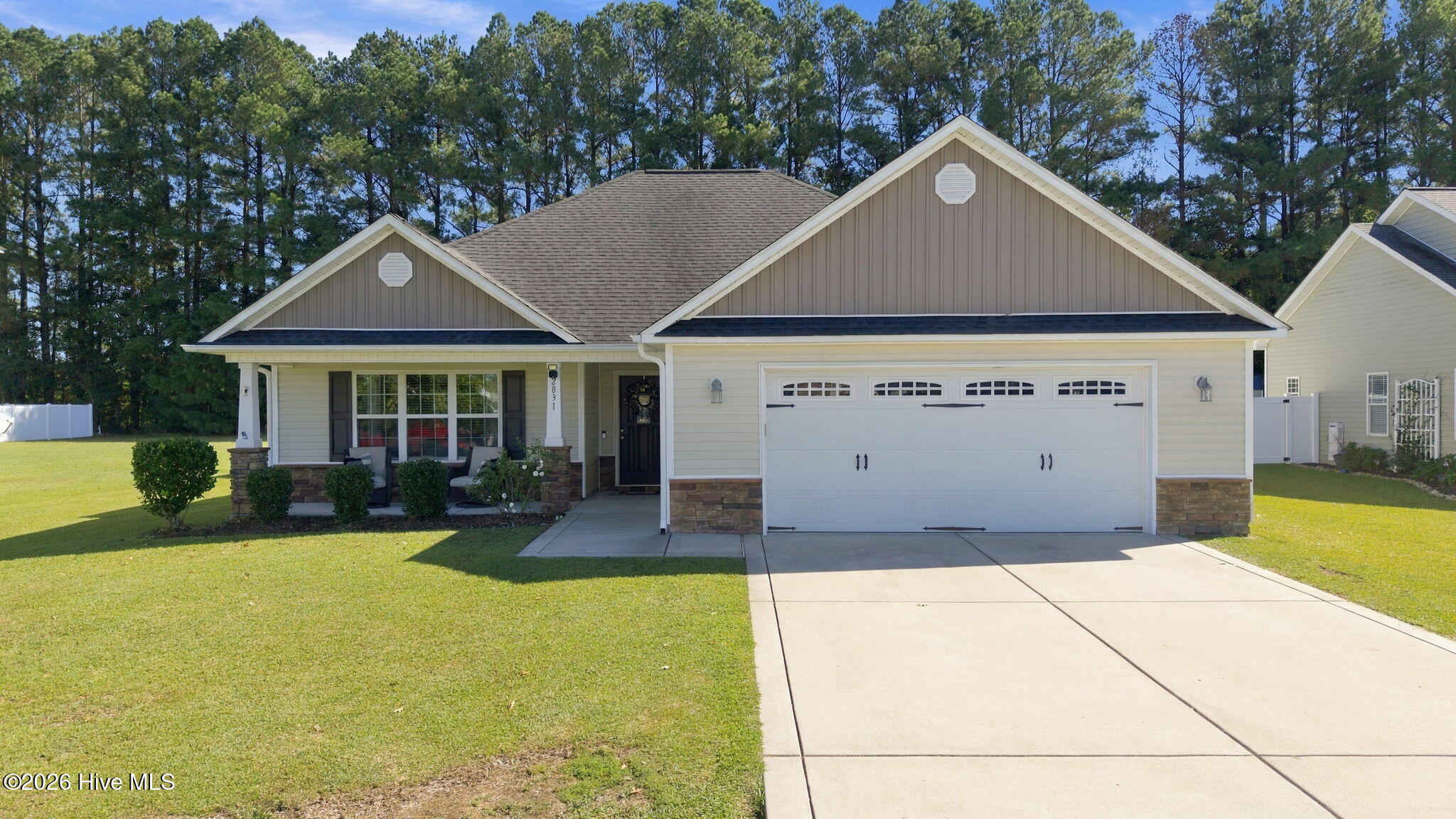 2831 Oakwood Drive Property Photo 1