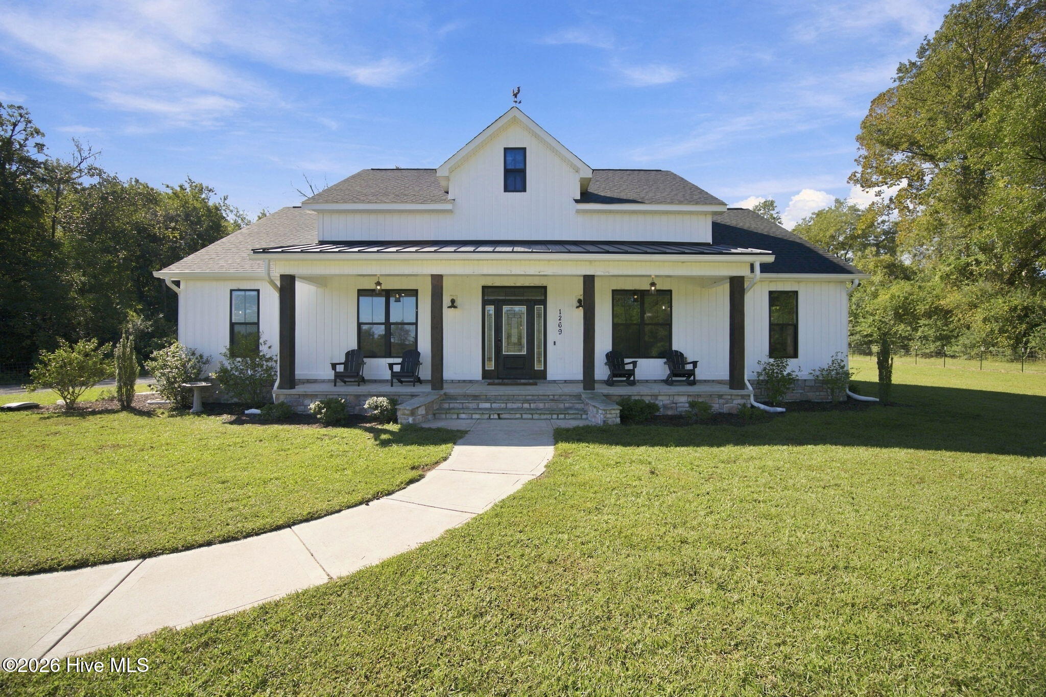 1269 Deep Bottom Road Property Photo 2