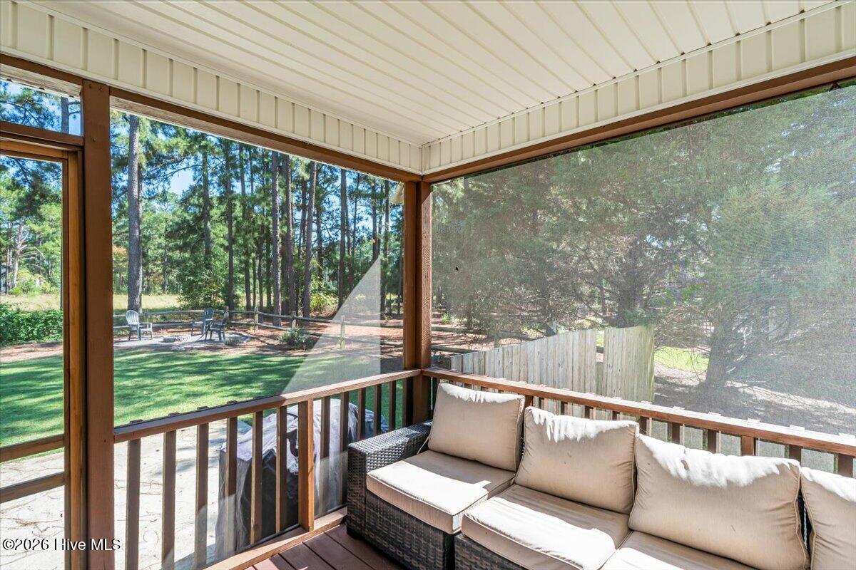145 Laurel Oak Lane Property Photo 17