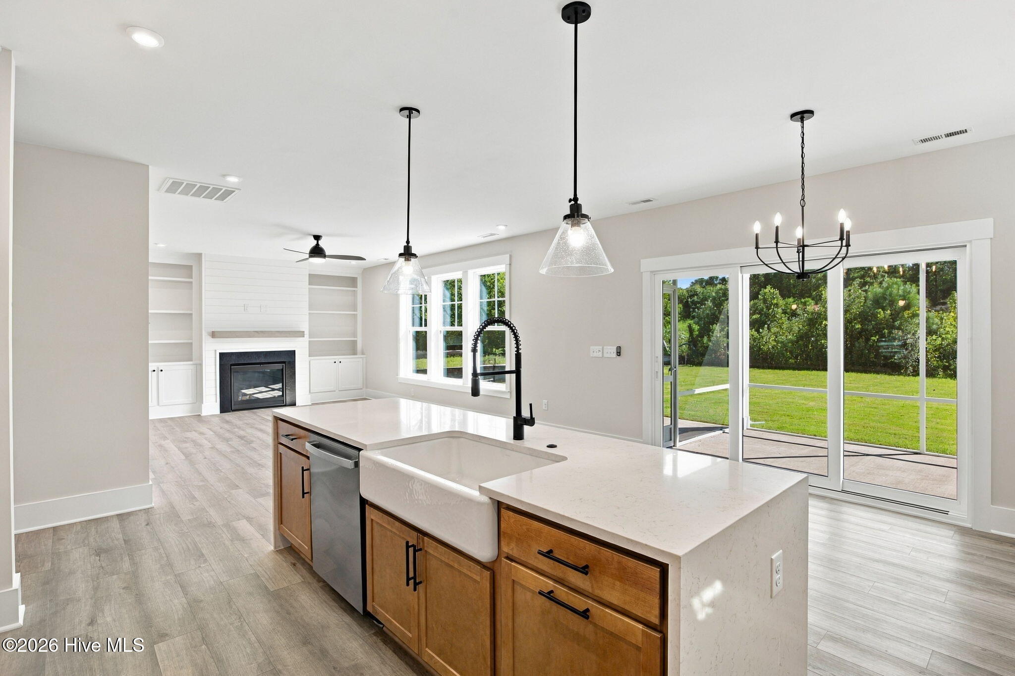 1016 Fawn Valley Way Property Photo 8