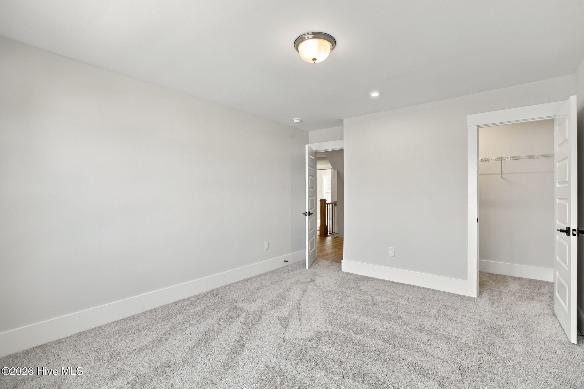 1016 Fawn Valley Way Property Photo 26