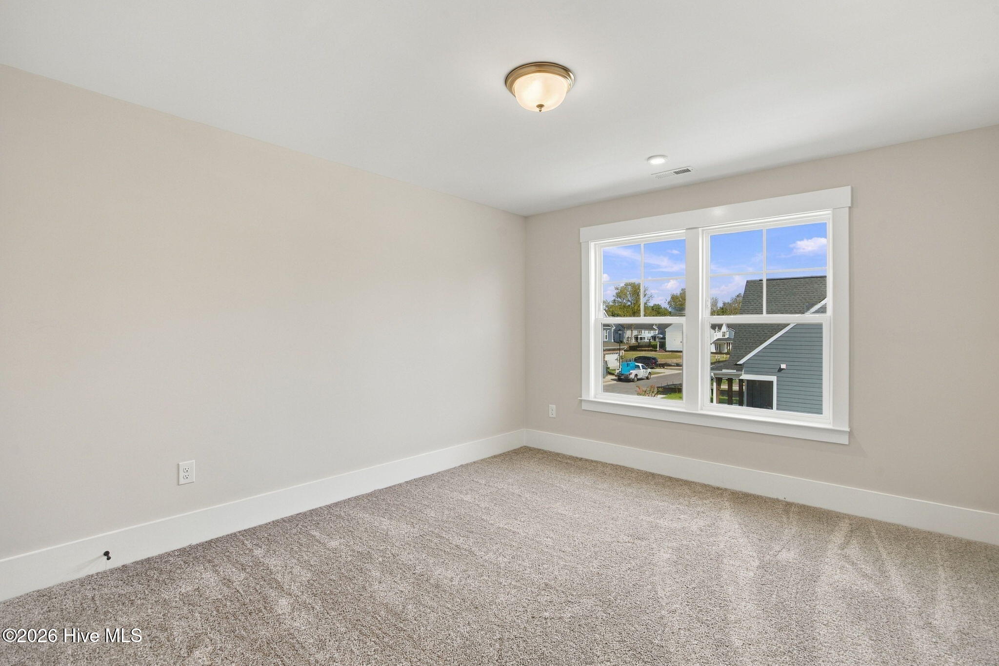 1016 Fawn Valley Way Property Photo 27