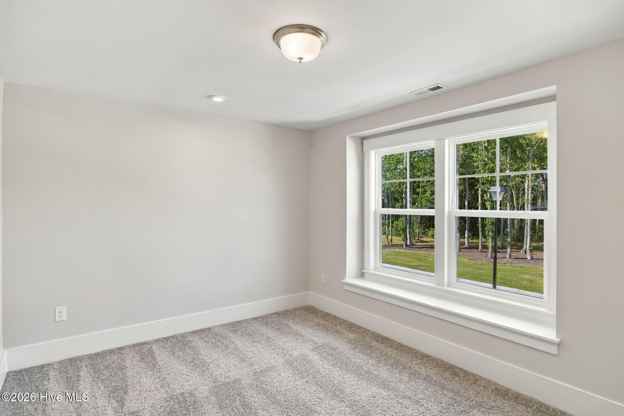 1016 Fawn Valley Way Property Photo 32