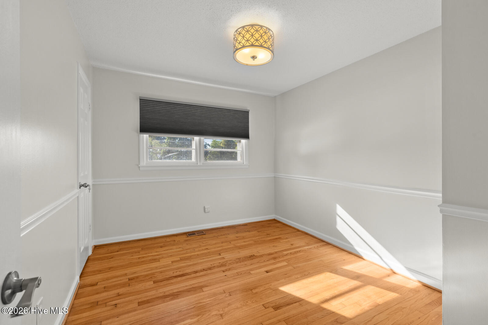 318 White Oak Street Property Photo 14