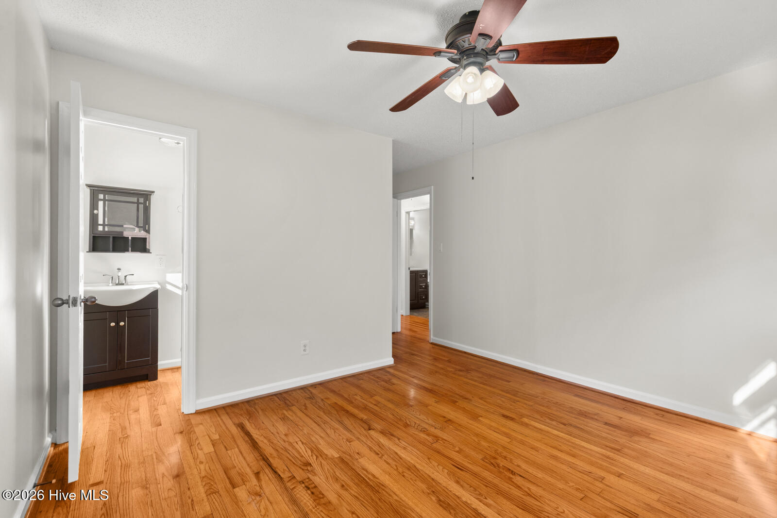318 White Oak Street Property Photo 17