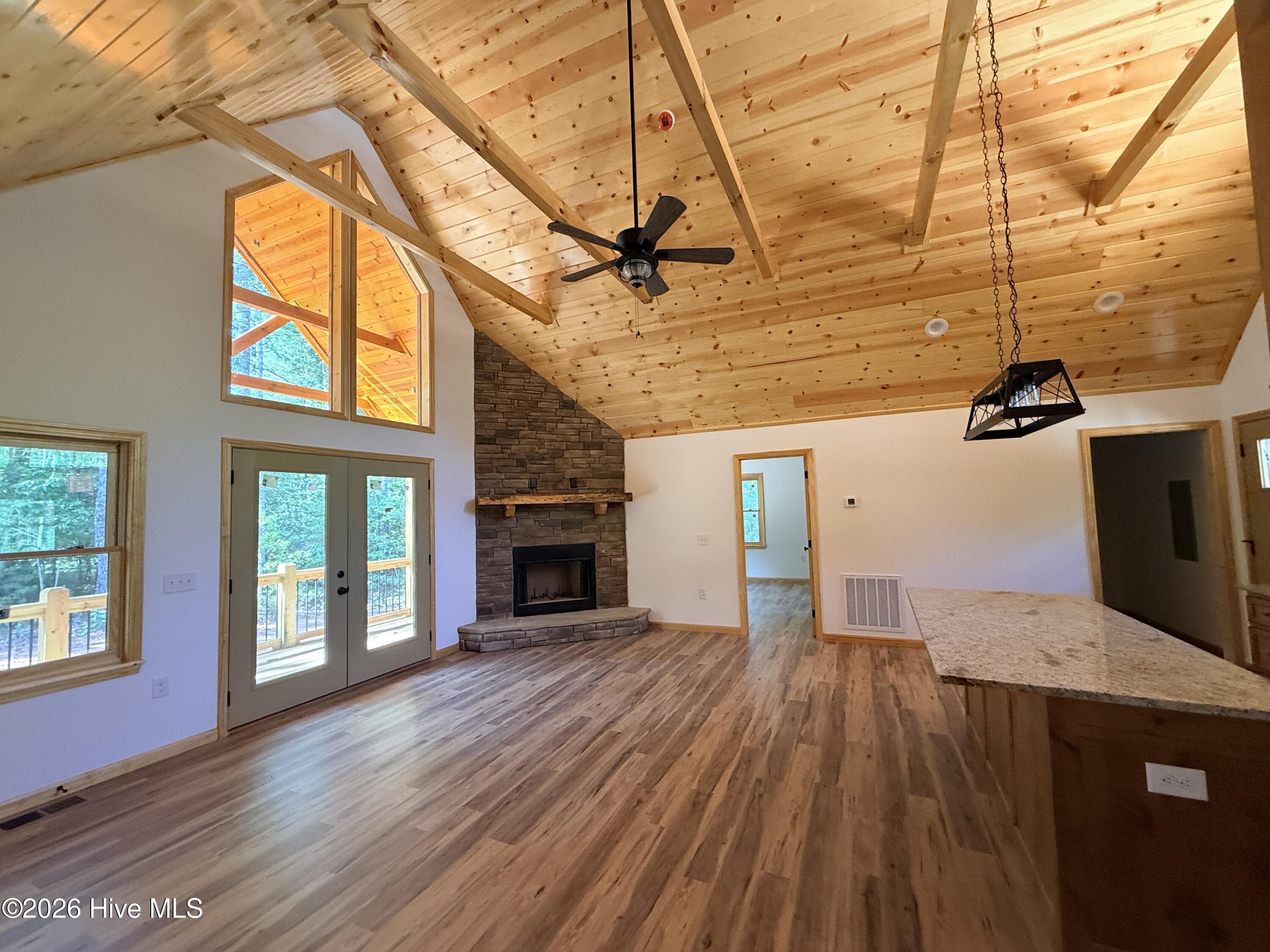 797 Confederate Circle Property Photo 6
