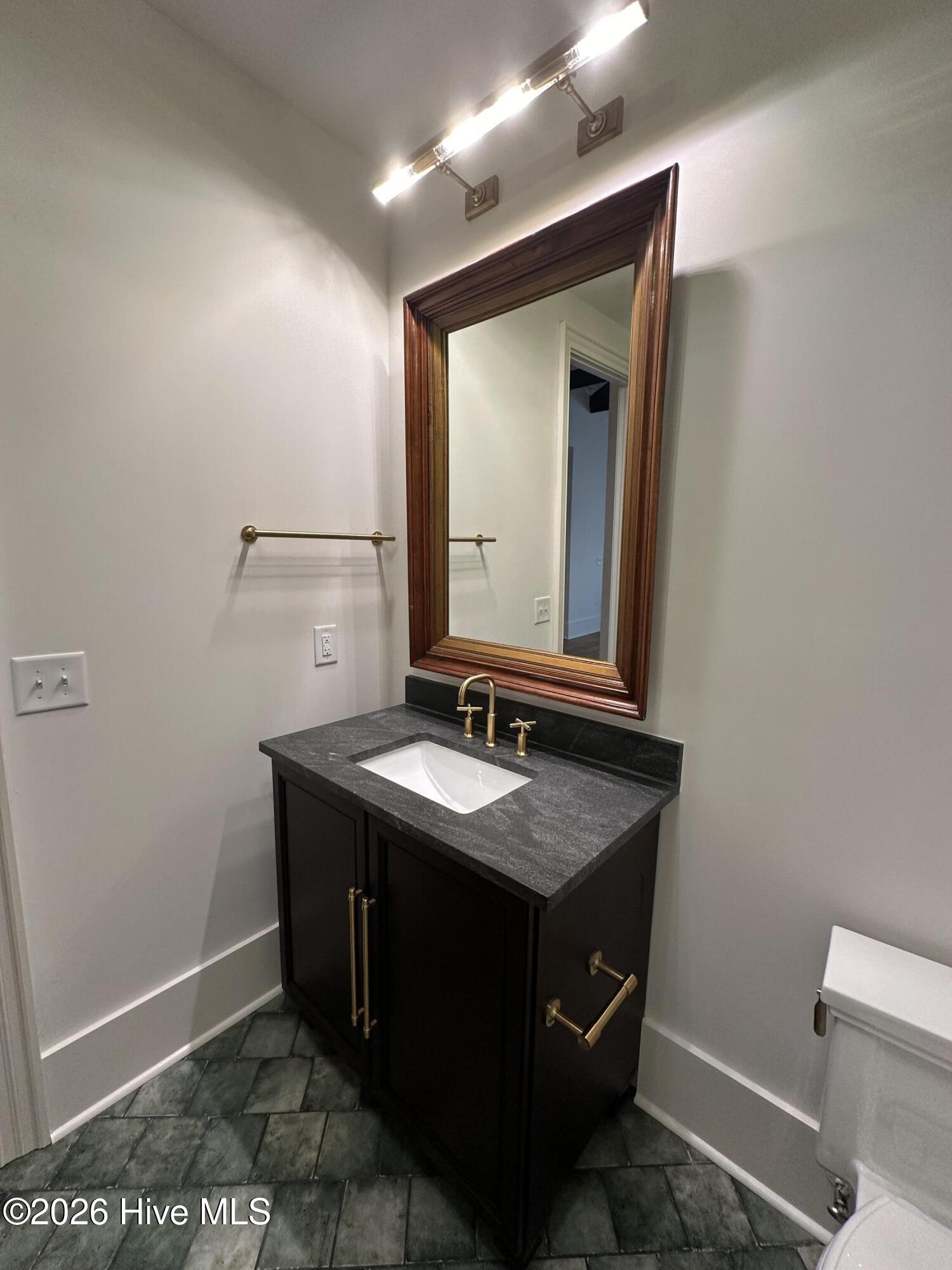 400 Evans Street Property Photo 12