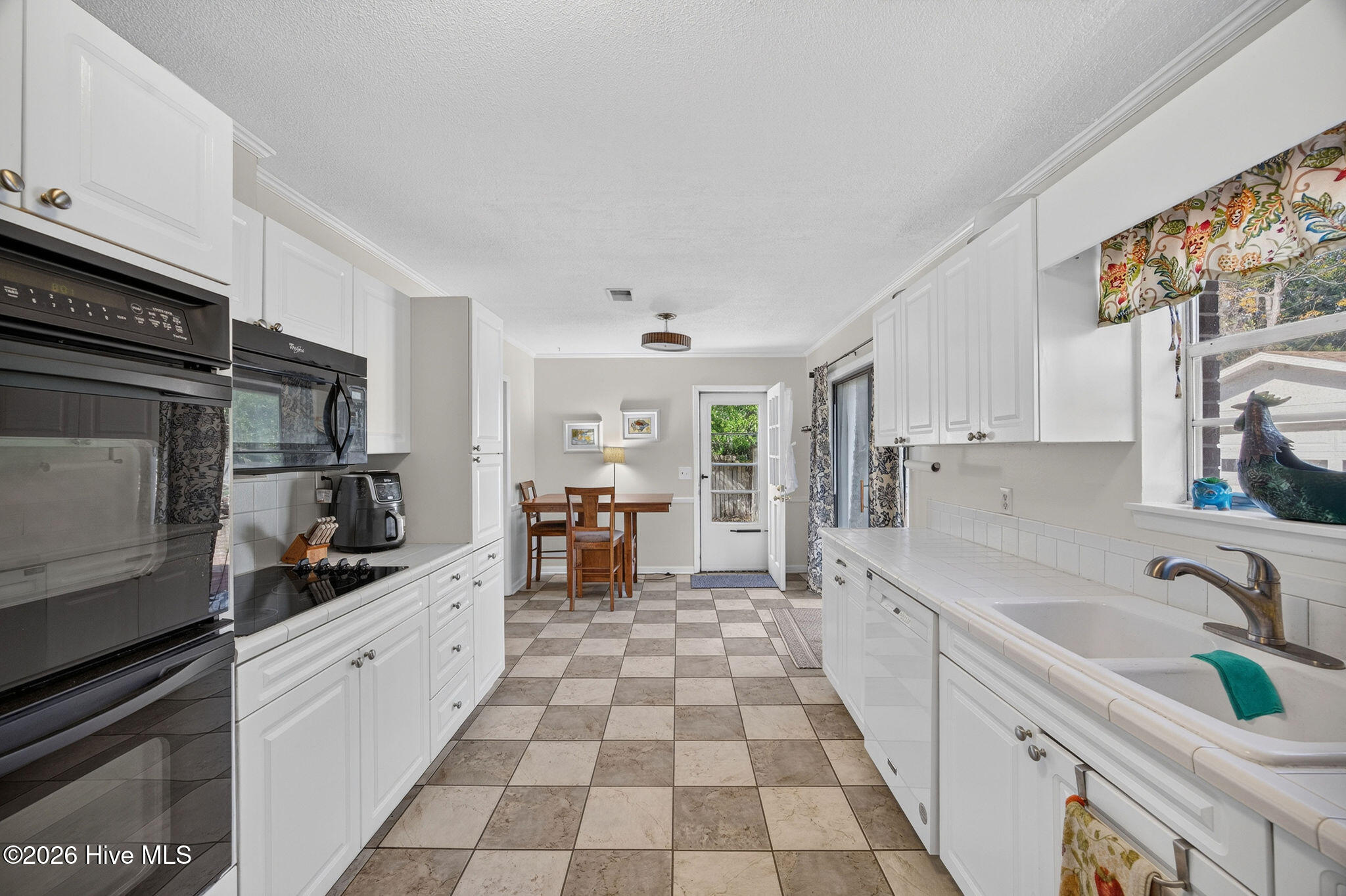 306 Ventura Drive Property Photo 10