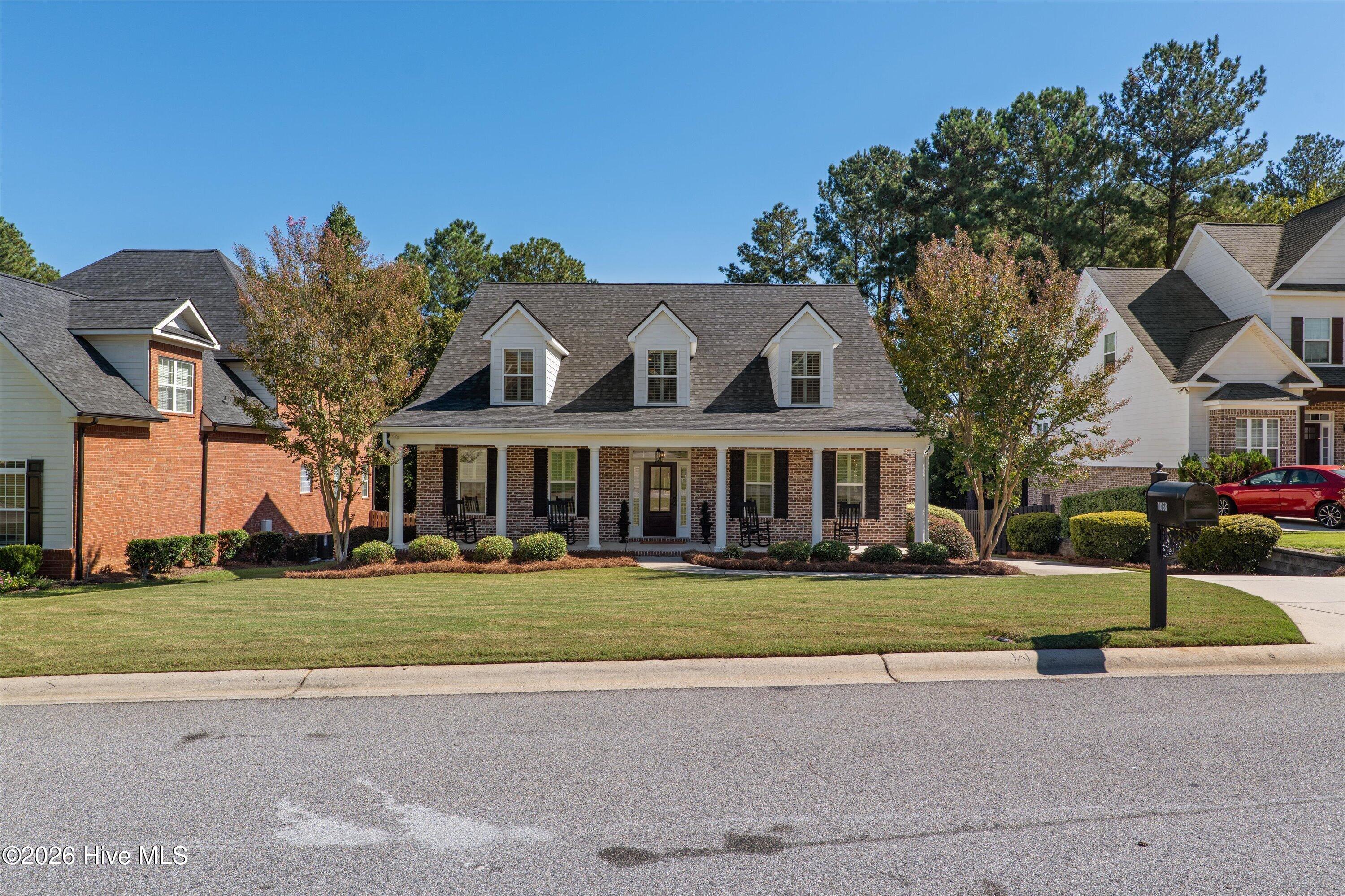 1058 Emerald Place Property Photo 1