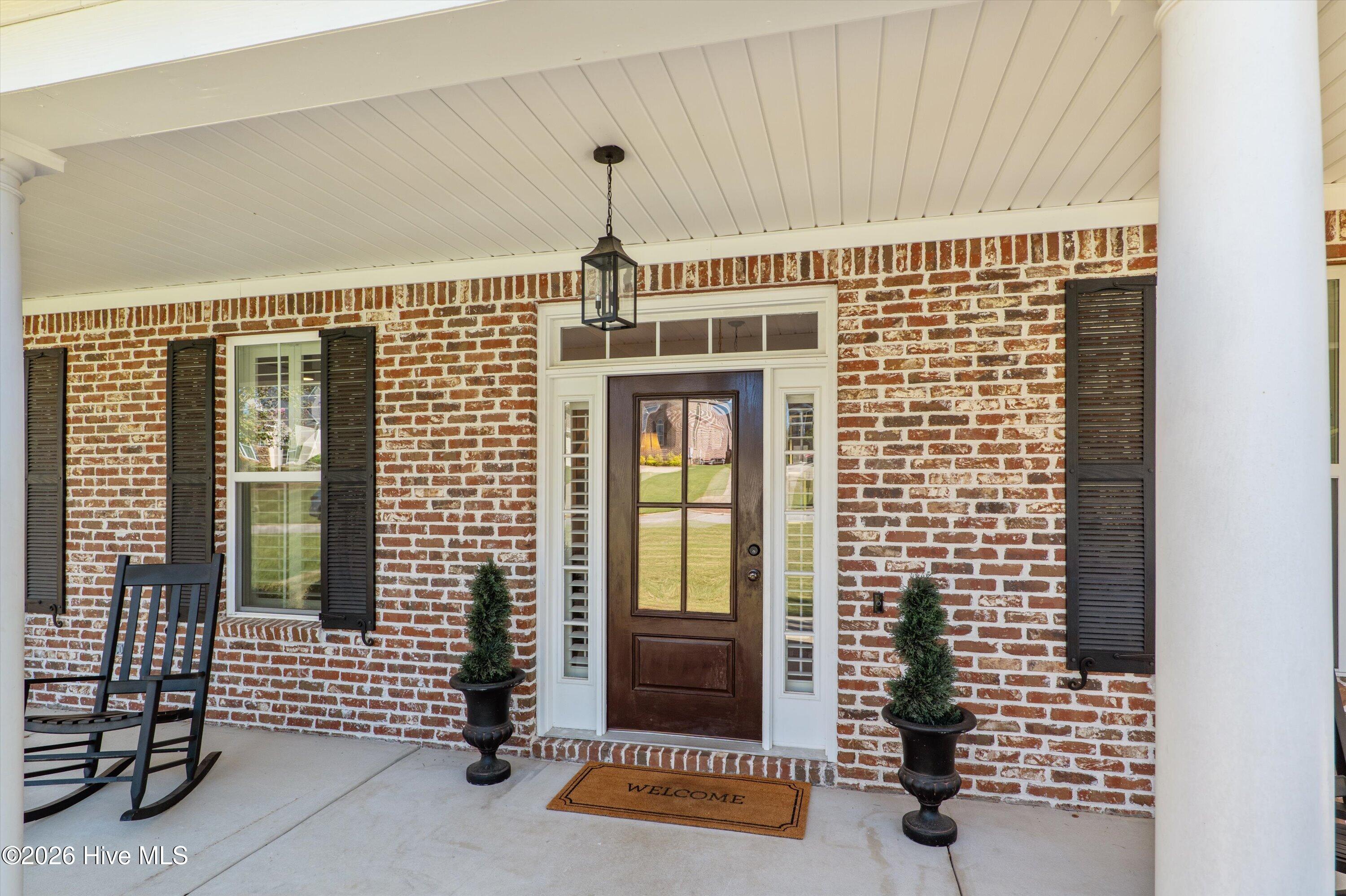 1058 Emerald Place Property Photo 5