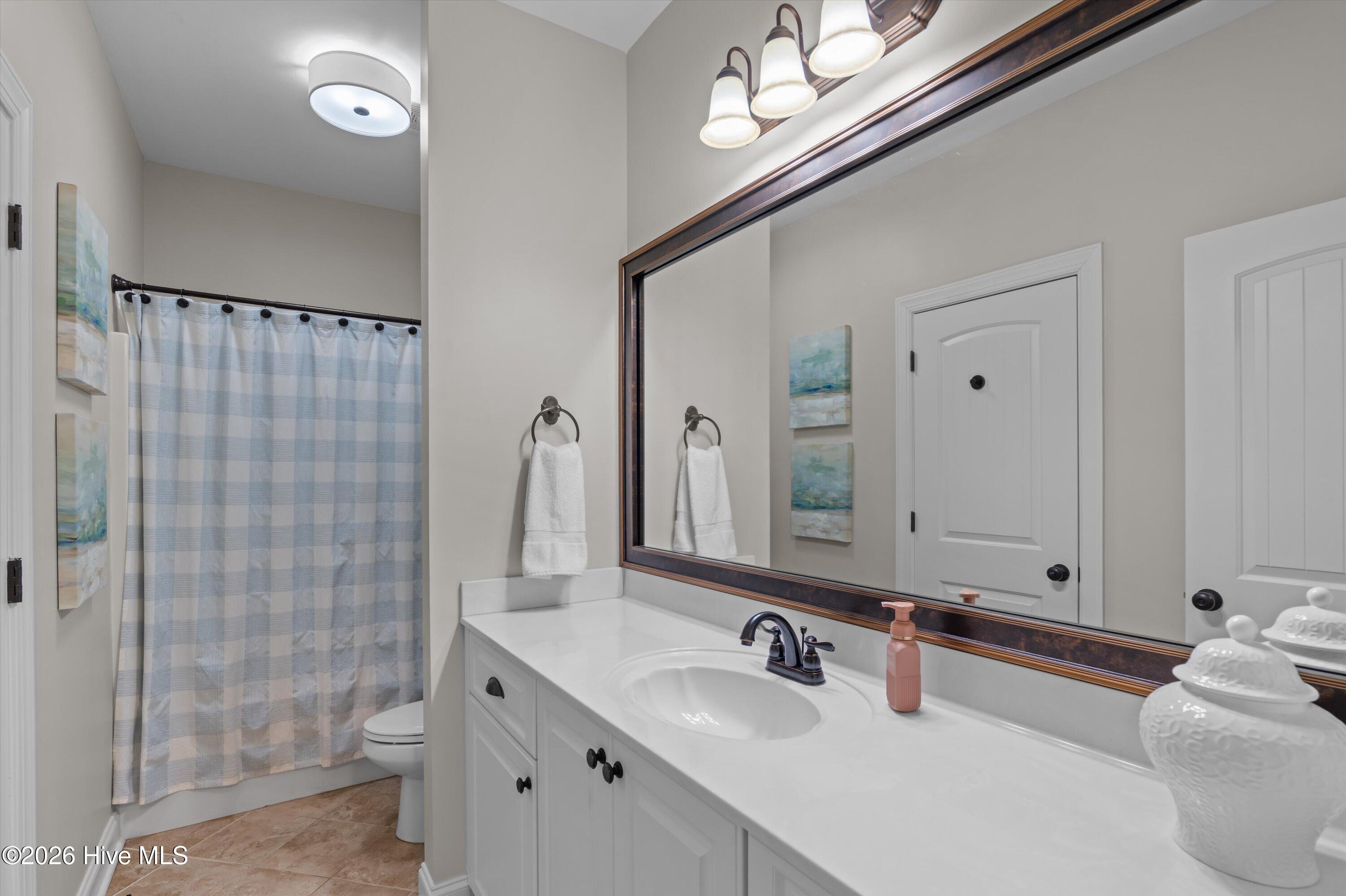 1058 Emerald Place Property Photo 12