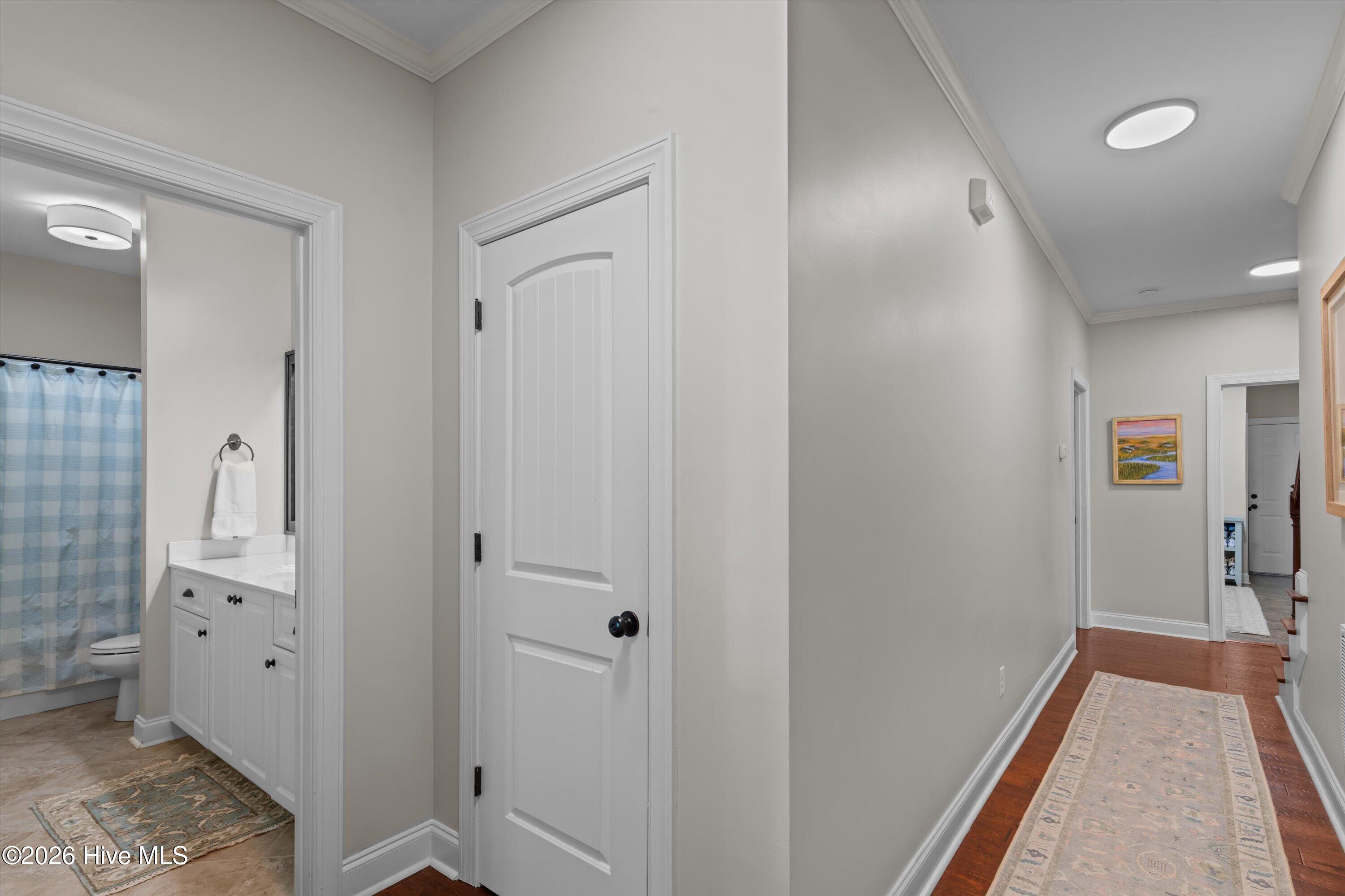 1058 Emerald Place Property Photo 15