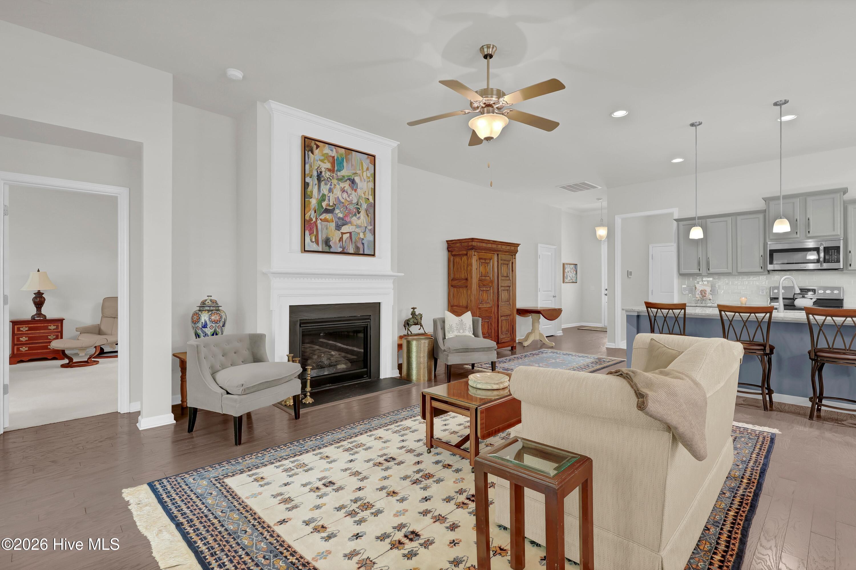 512 Steele Loop Property Photo 13