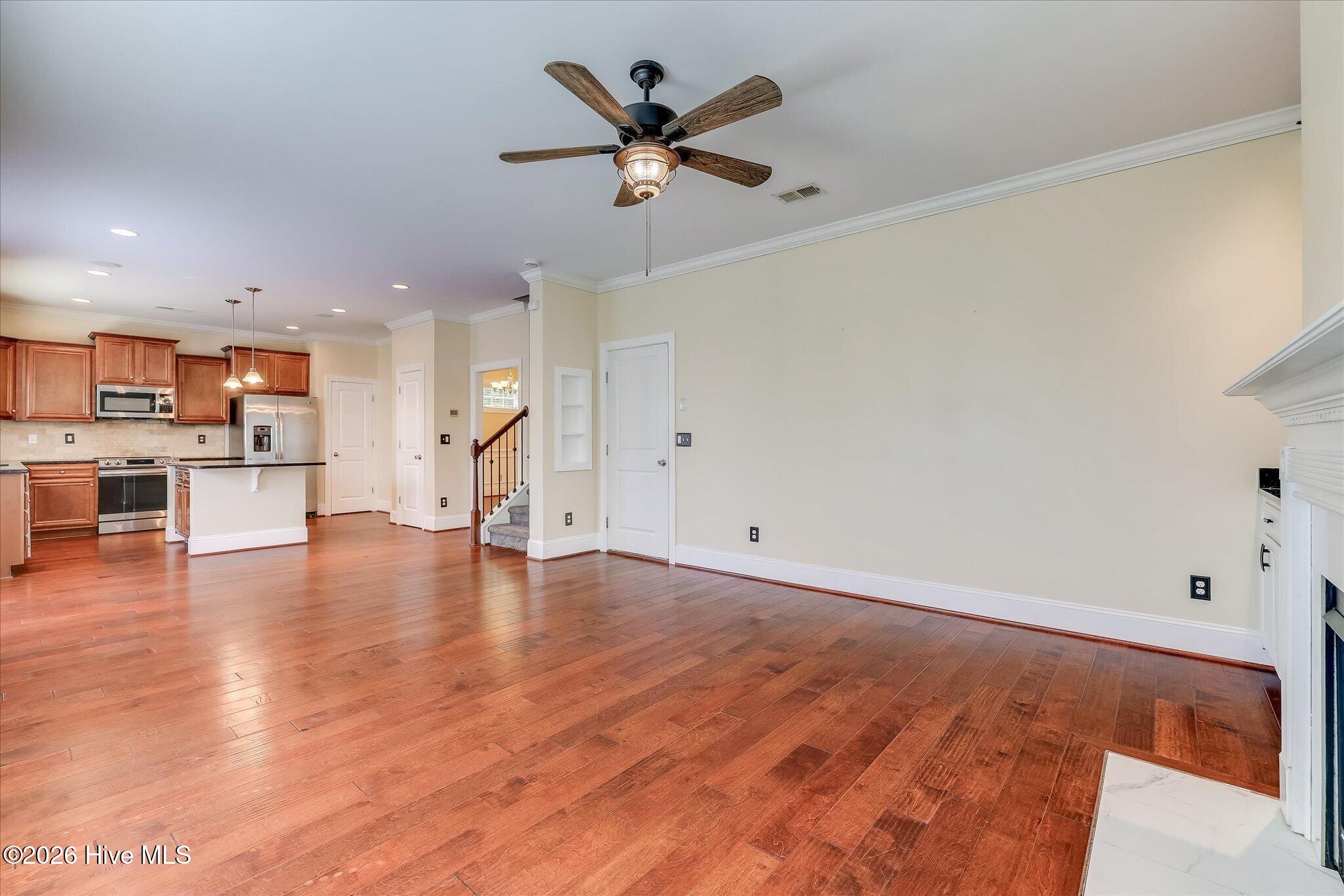1078 Scarborough Pass Property Photo 18