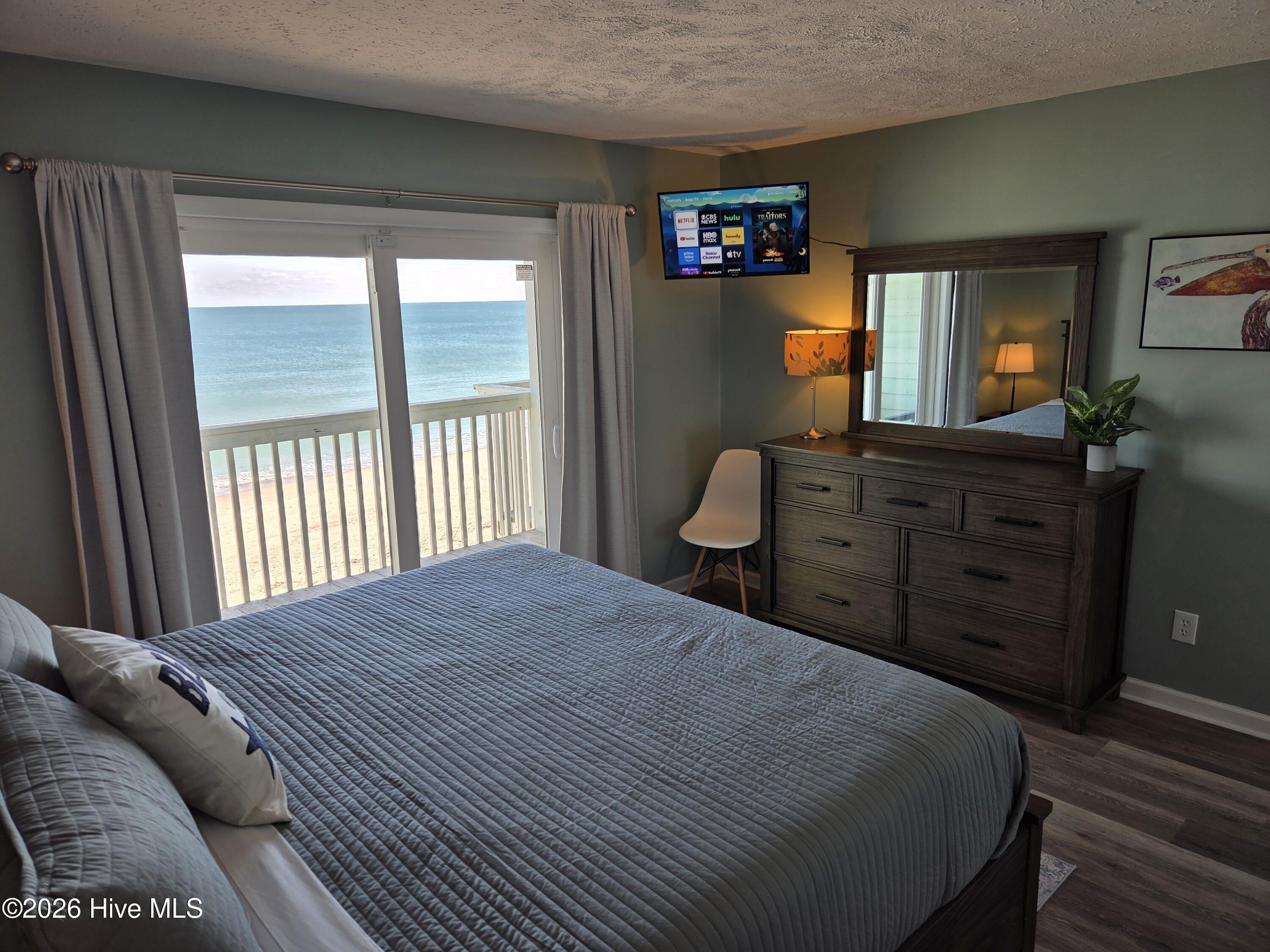 707 Pelican Court Property Photo 16
