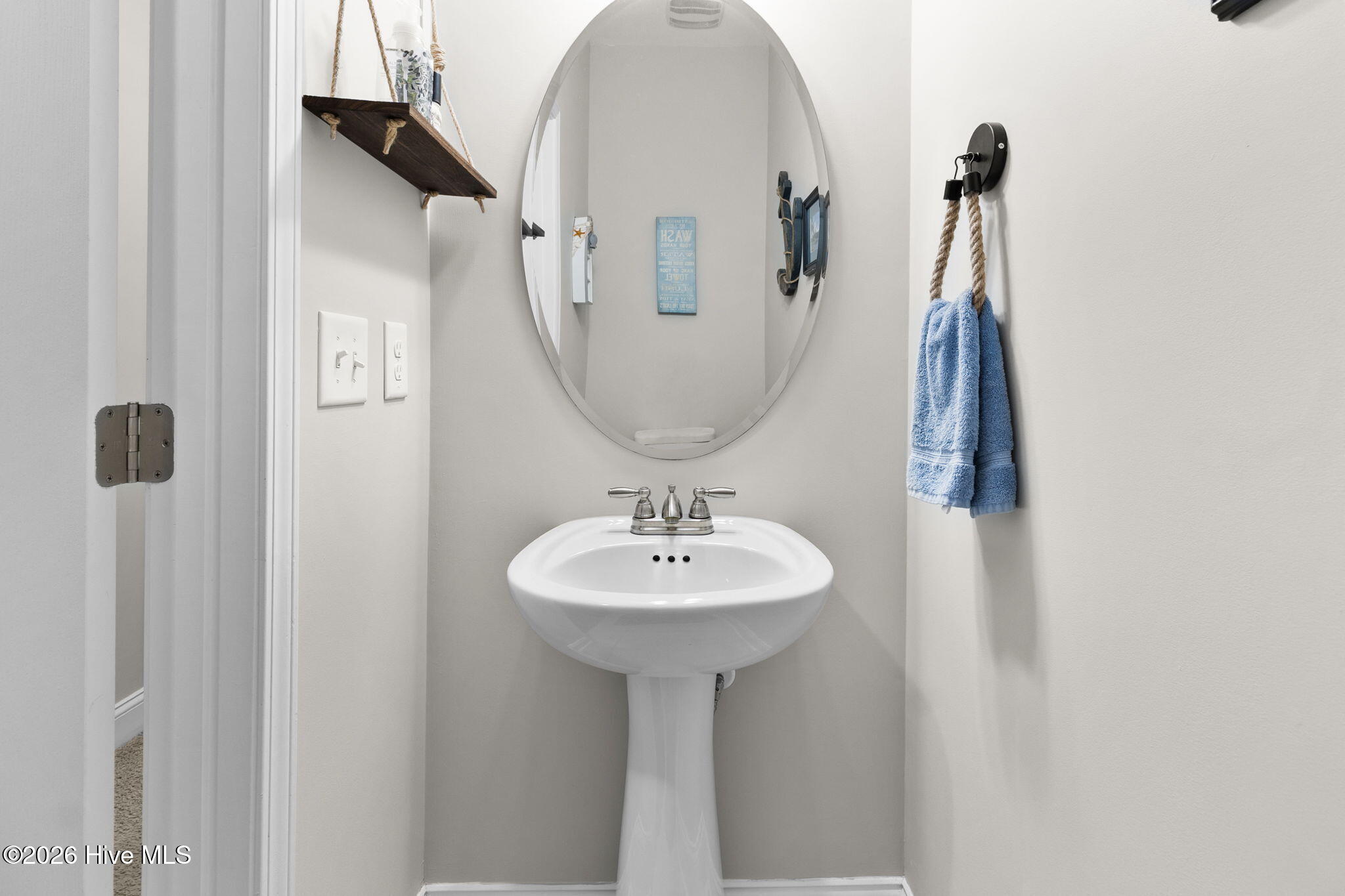 101 Carousel Street Property Photo 22