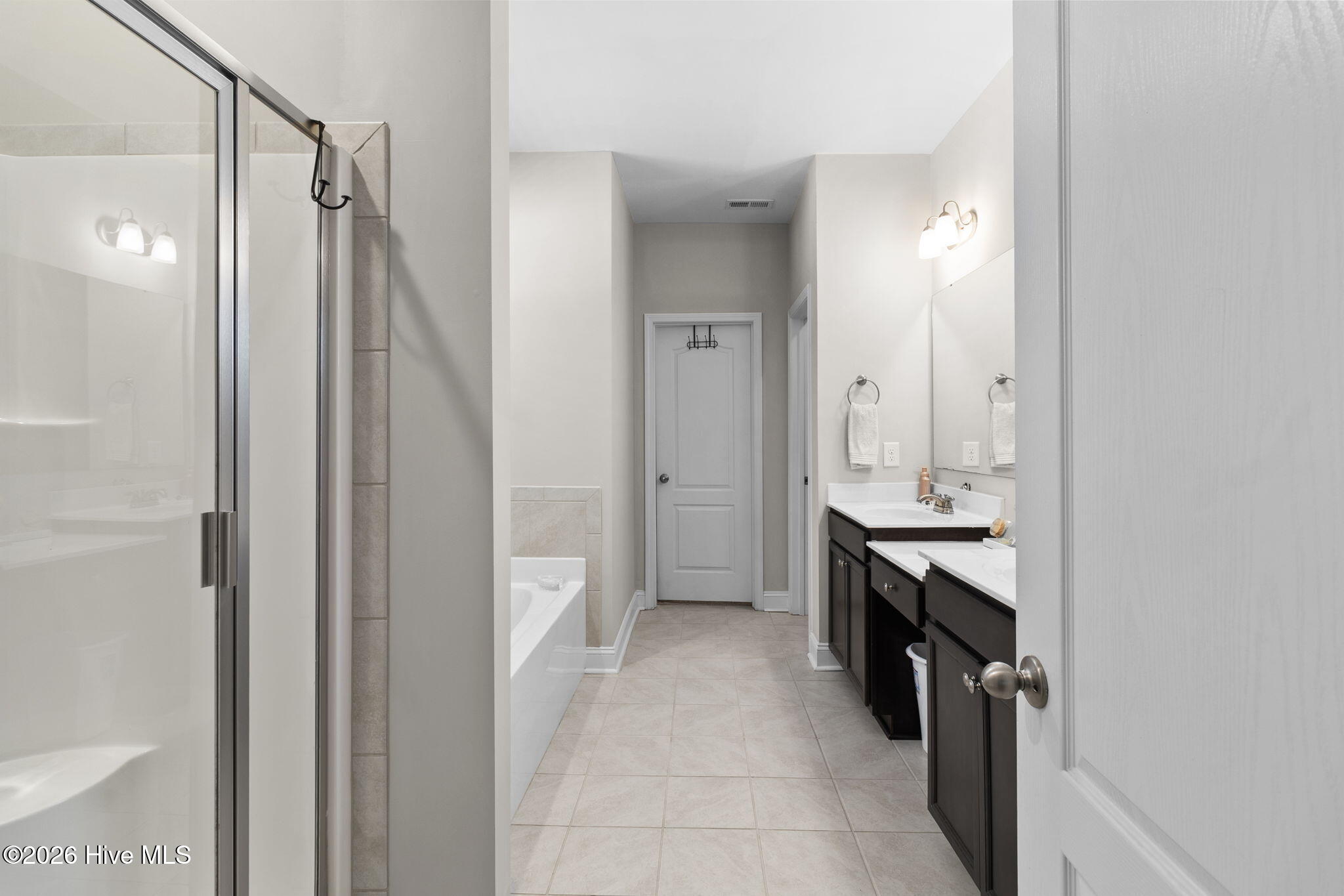 101 Carousel Street Property Photo 25