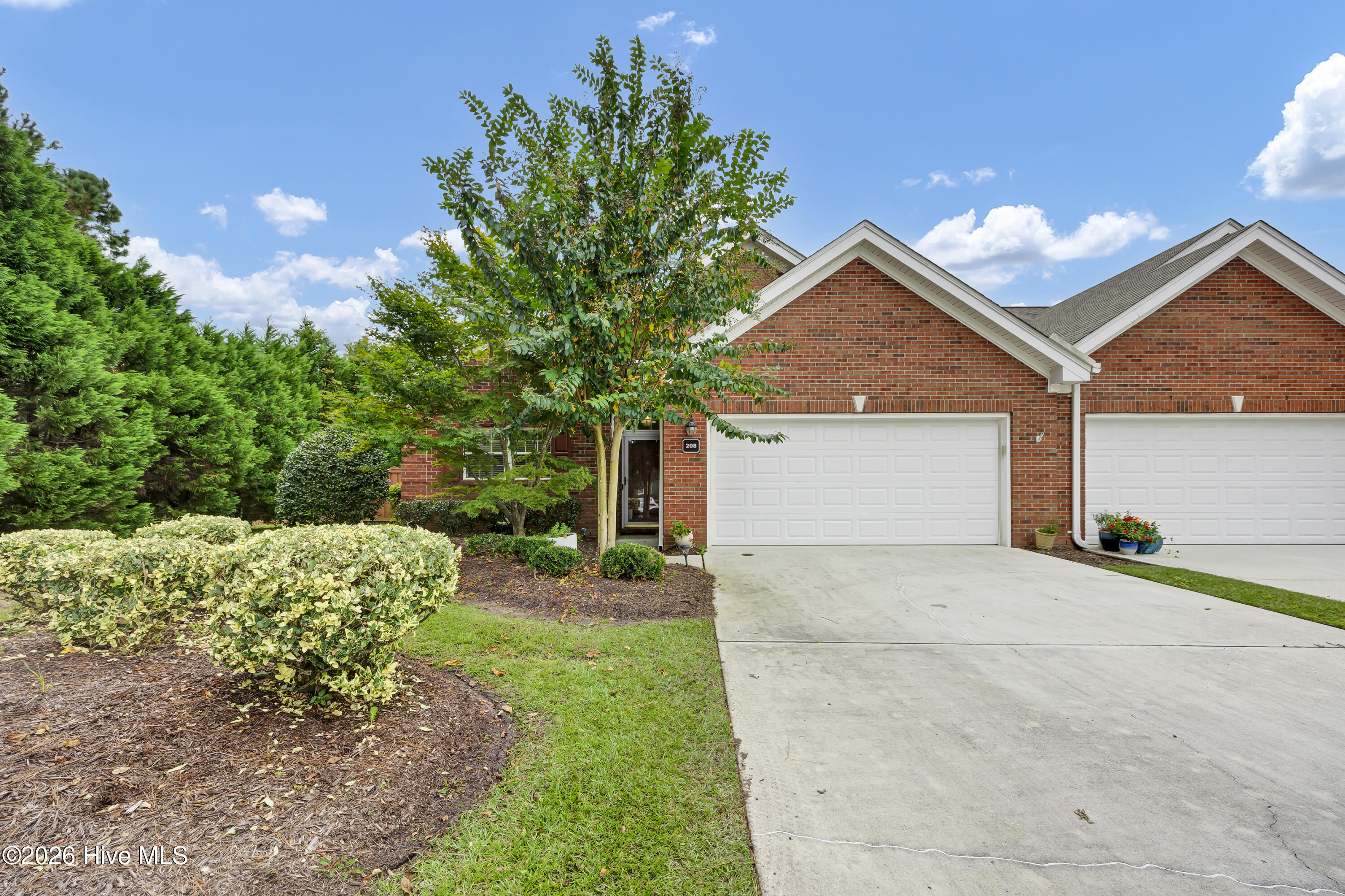 208 Hilliard Court Property Photo 1