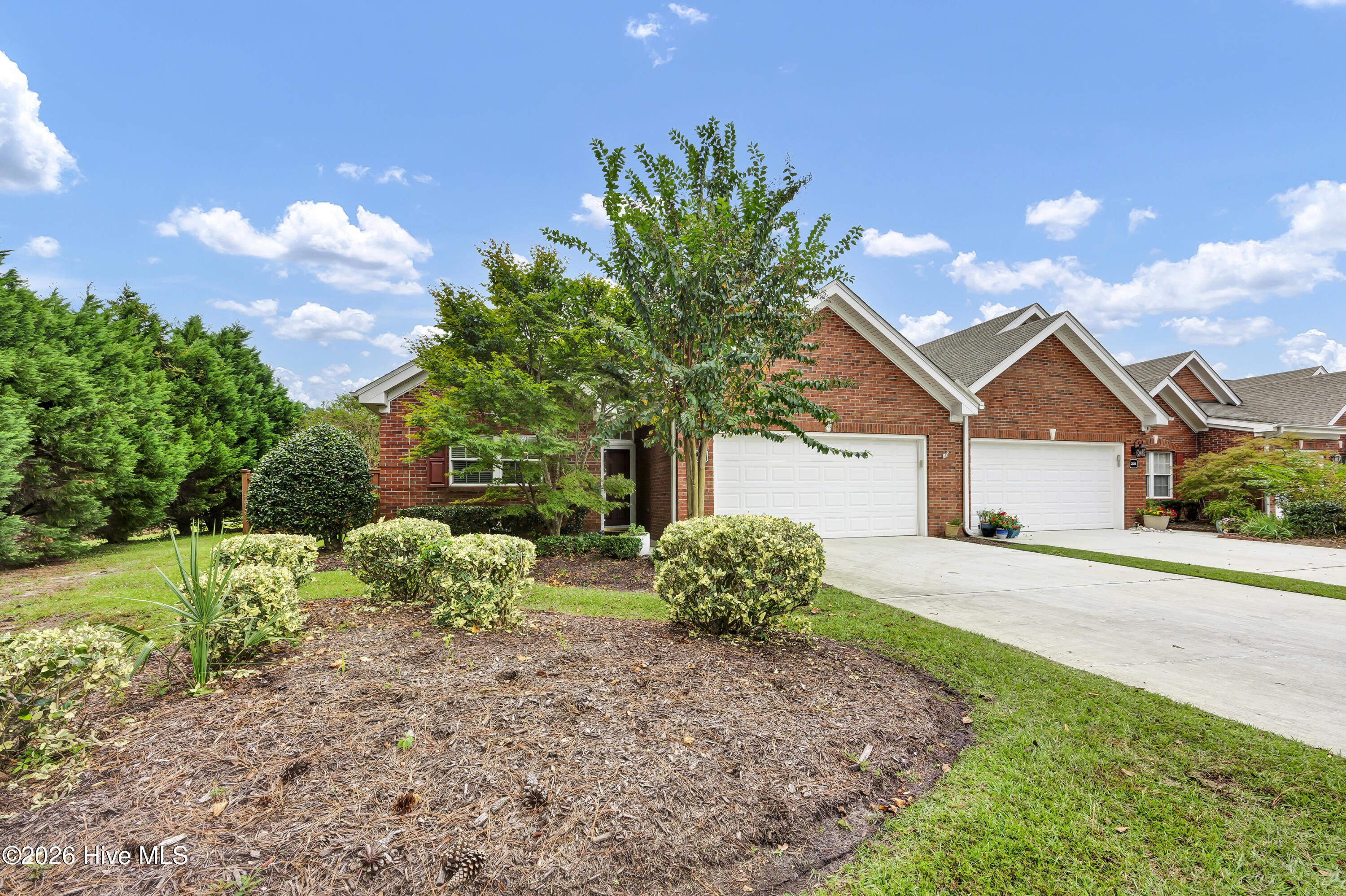 208 Hilliard Court Property Photo 2