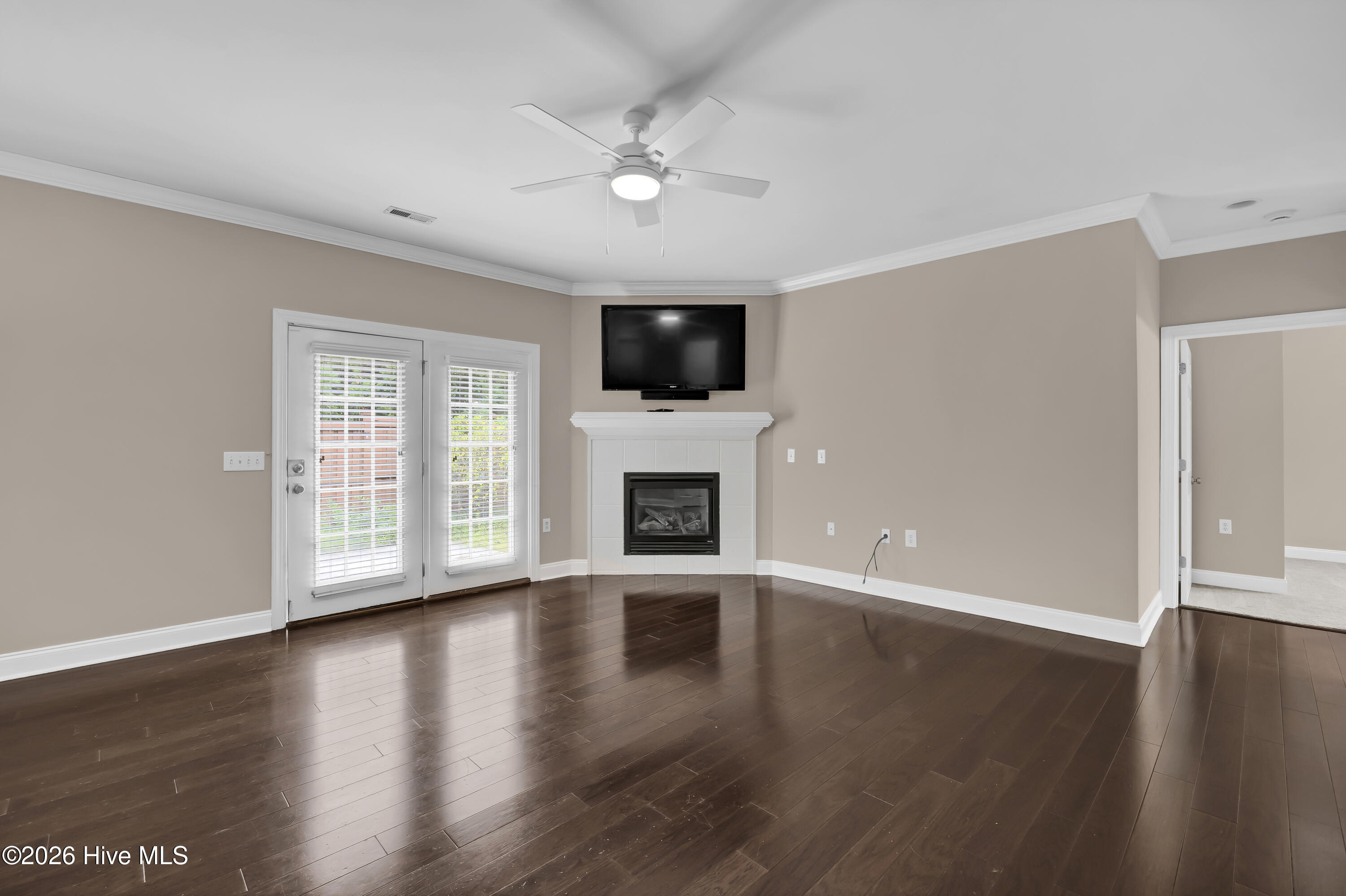 208 Hilliard Court Property Photo 7