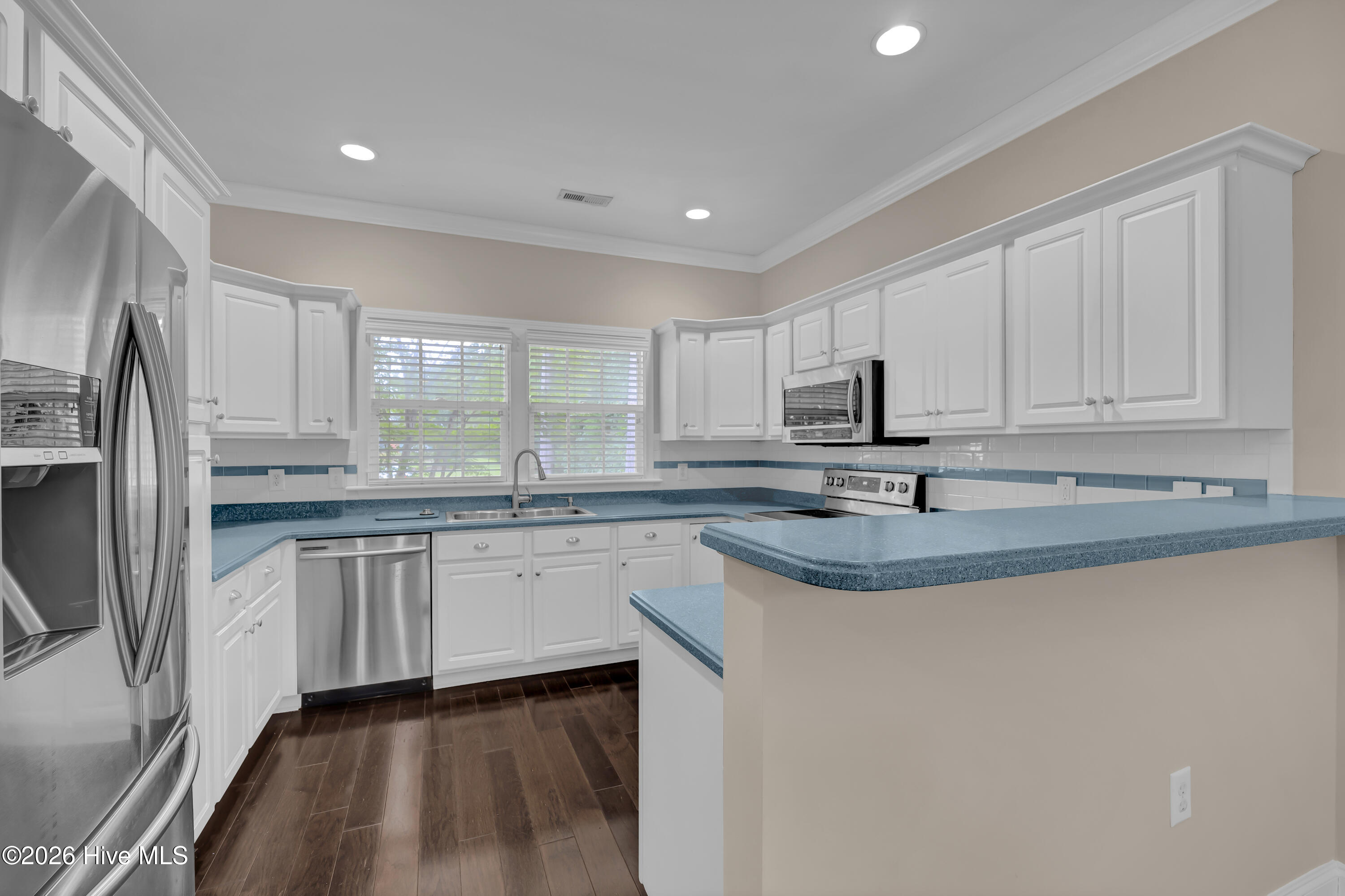208 Hilliard Court Property Photo 11