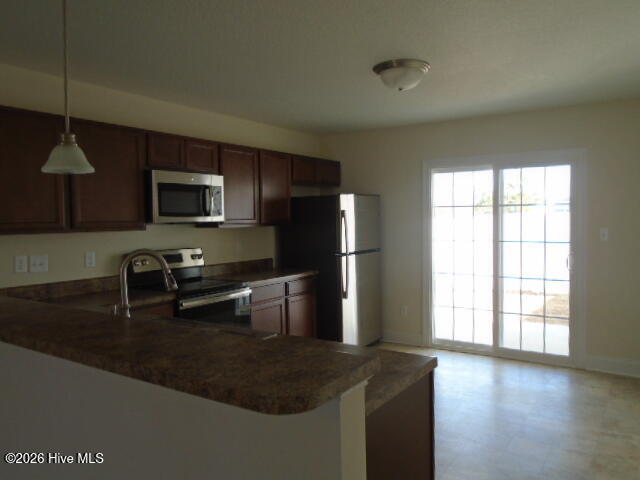 201 E Murrow Lane Property Photo 6