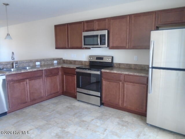 201 E Murrow Lane Property Photo 7