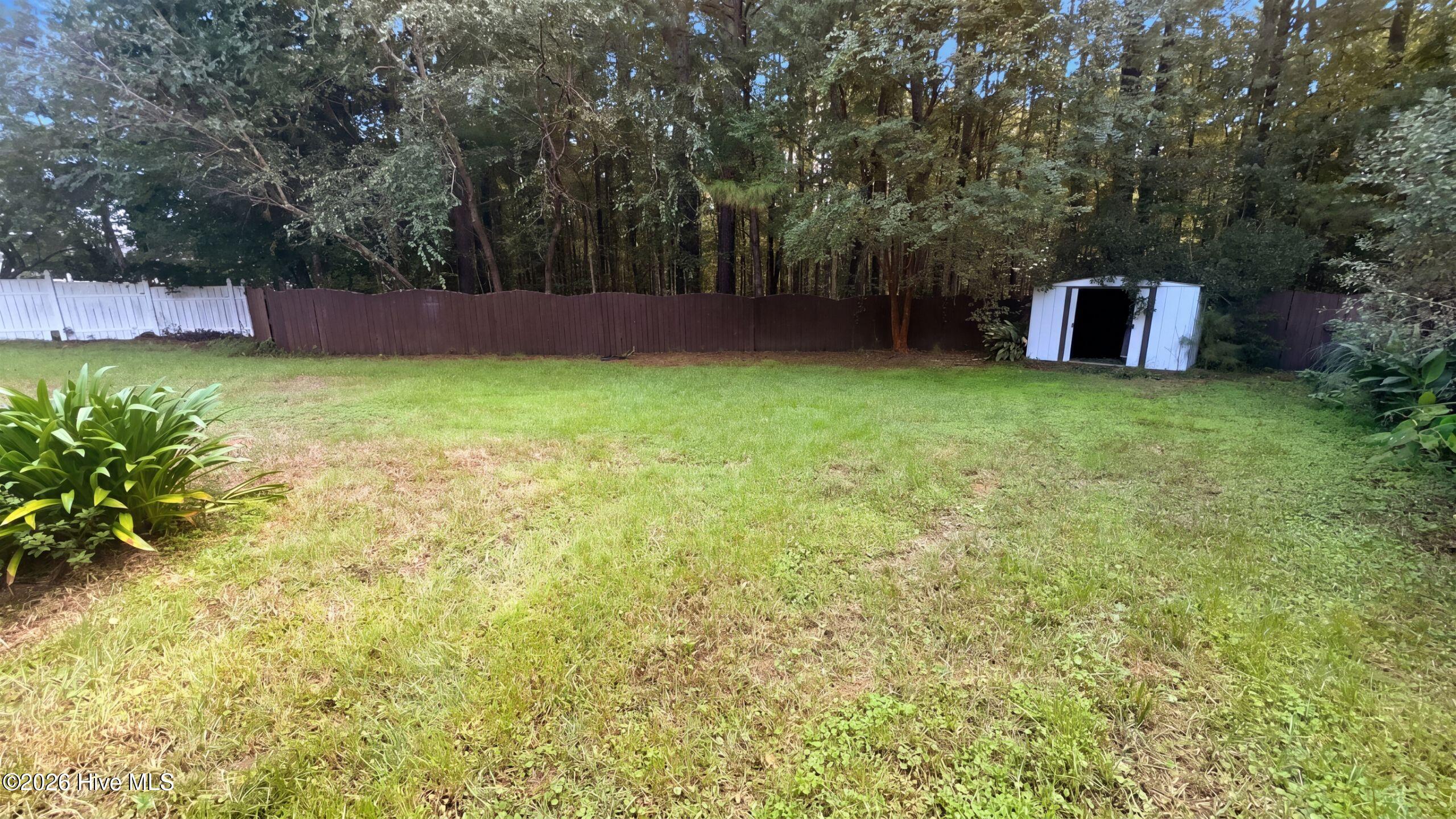 111 Fire Thorn Property Photo 21