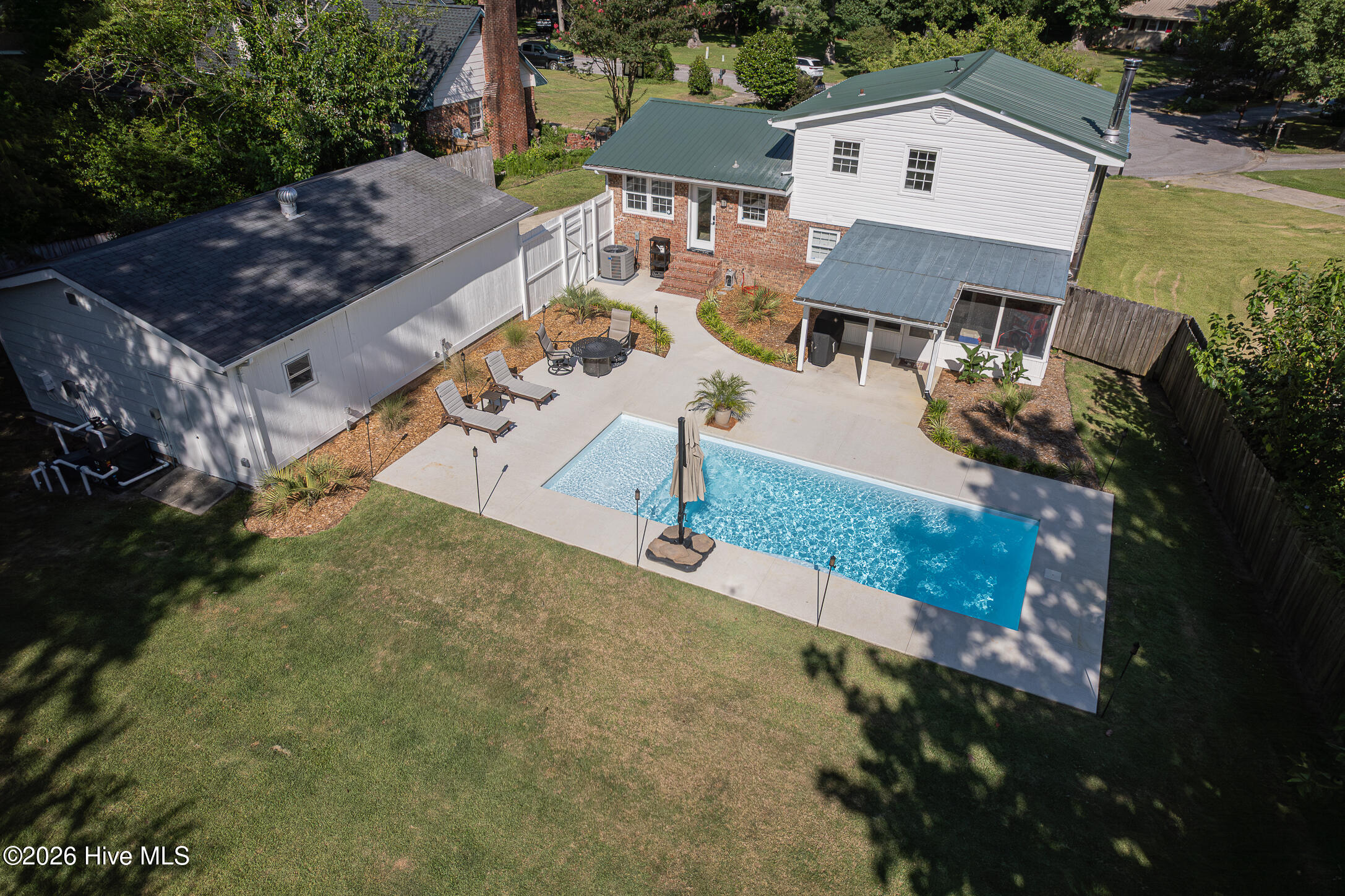 106 Marion Court Property Photo 4
