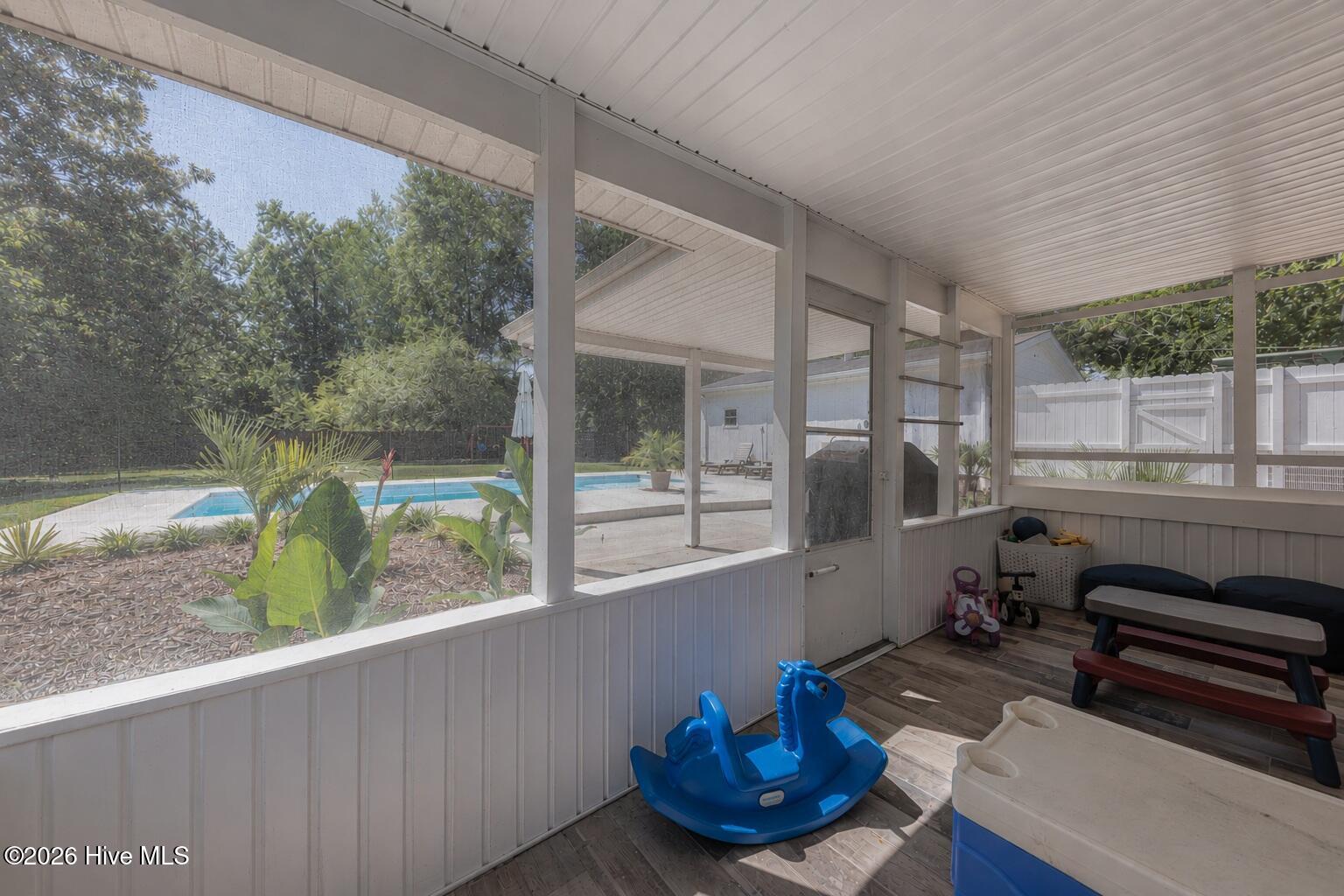 106 Marion Court Property Photo 39