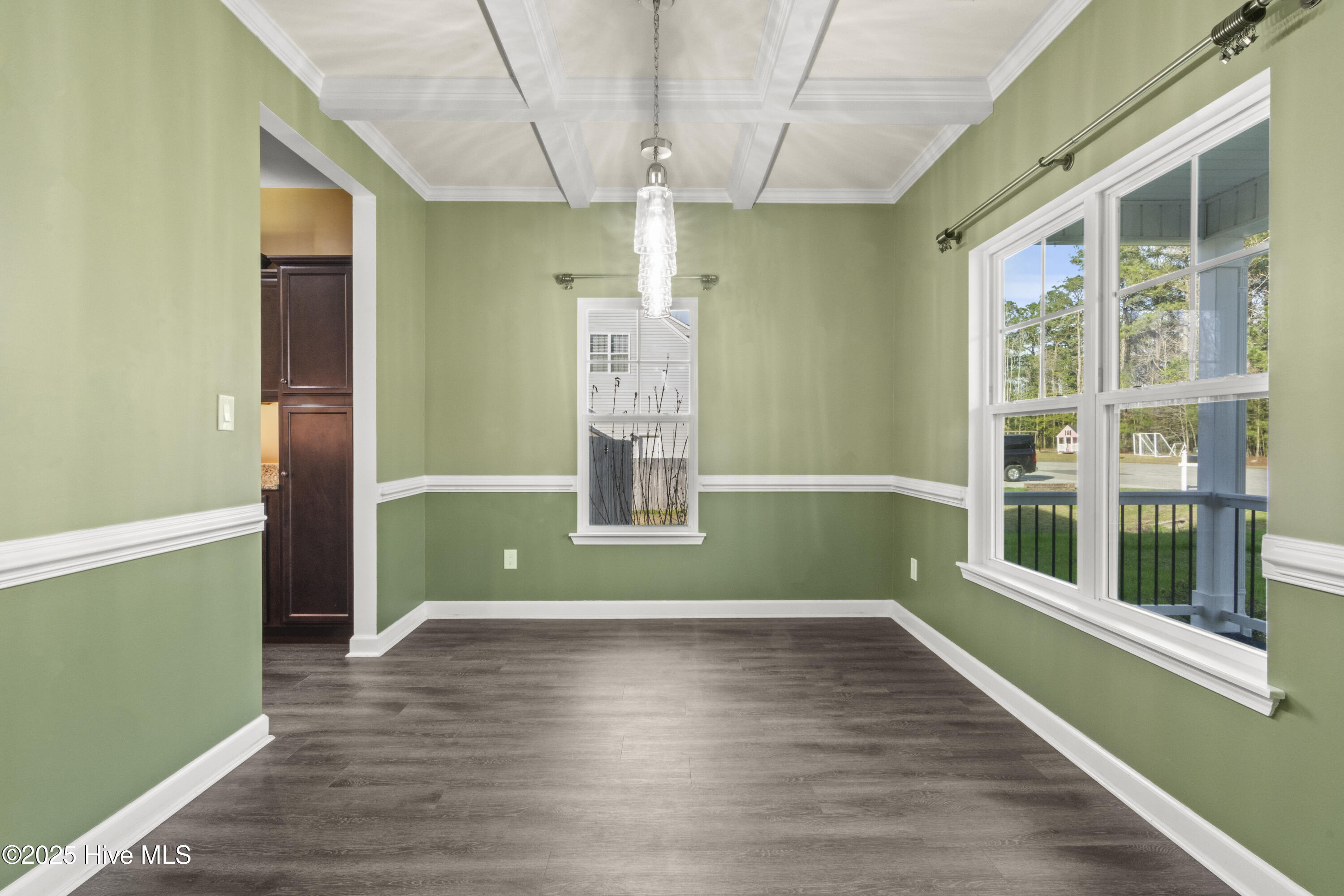 129 Cedar Ridge Drive Property Photo 4