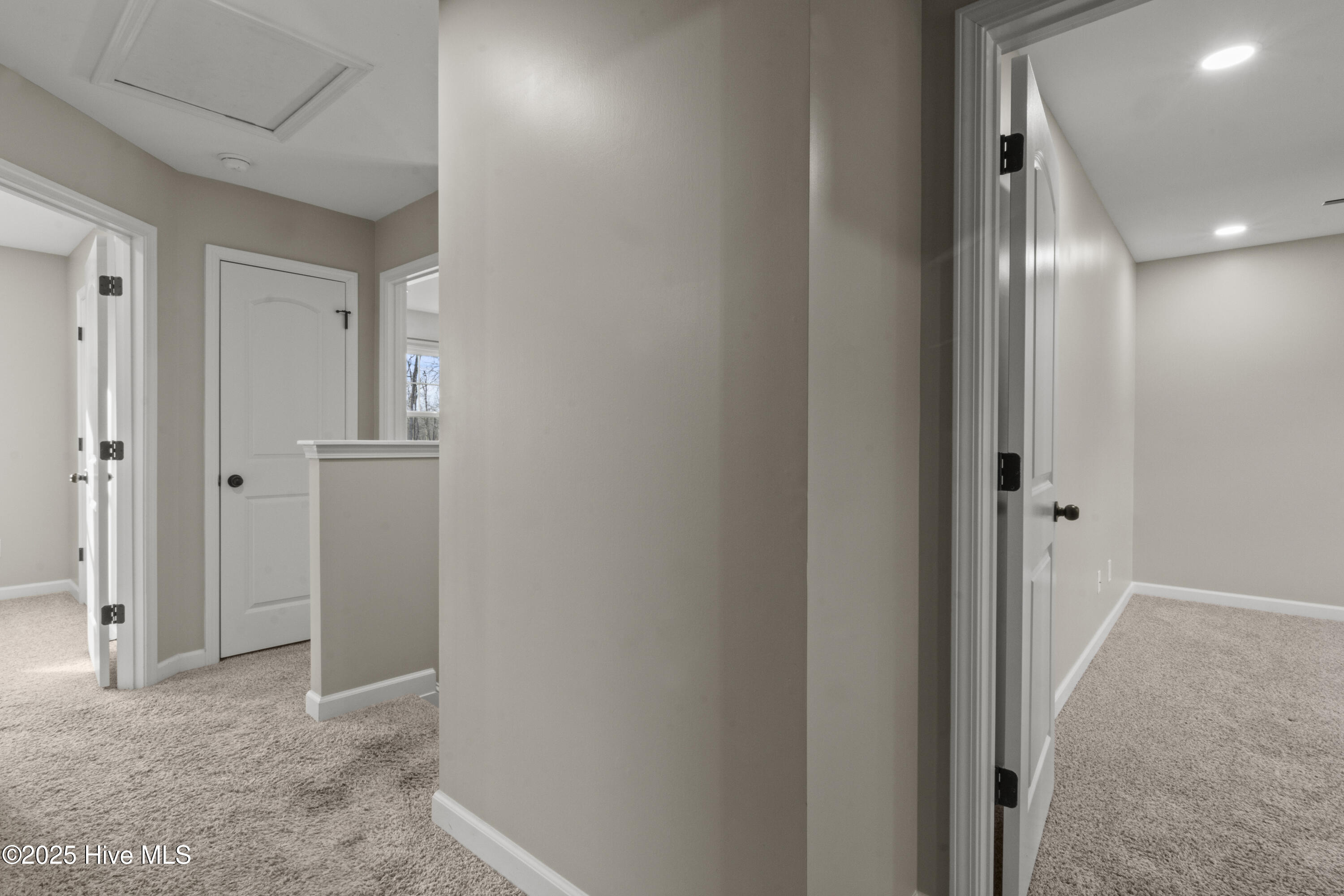 129 Cedar Ridge Drive Property Photo 12