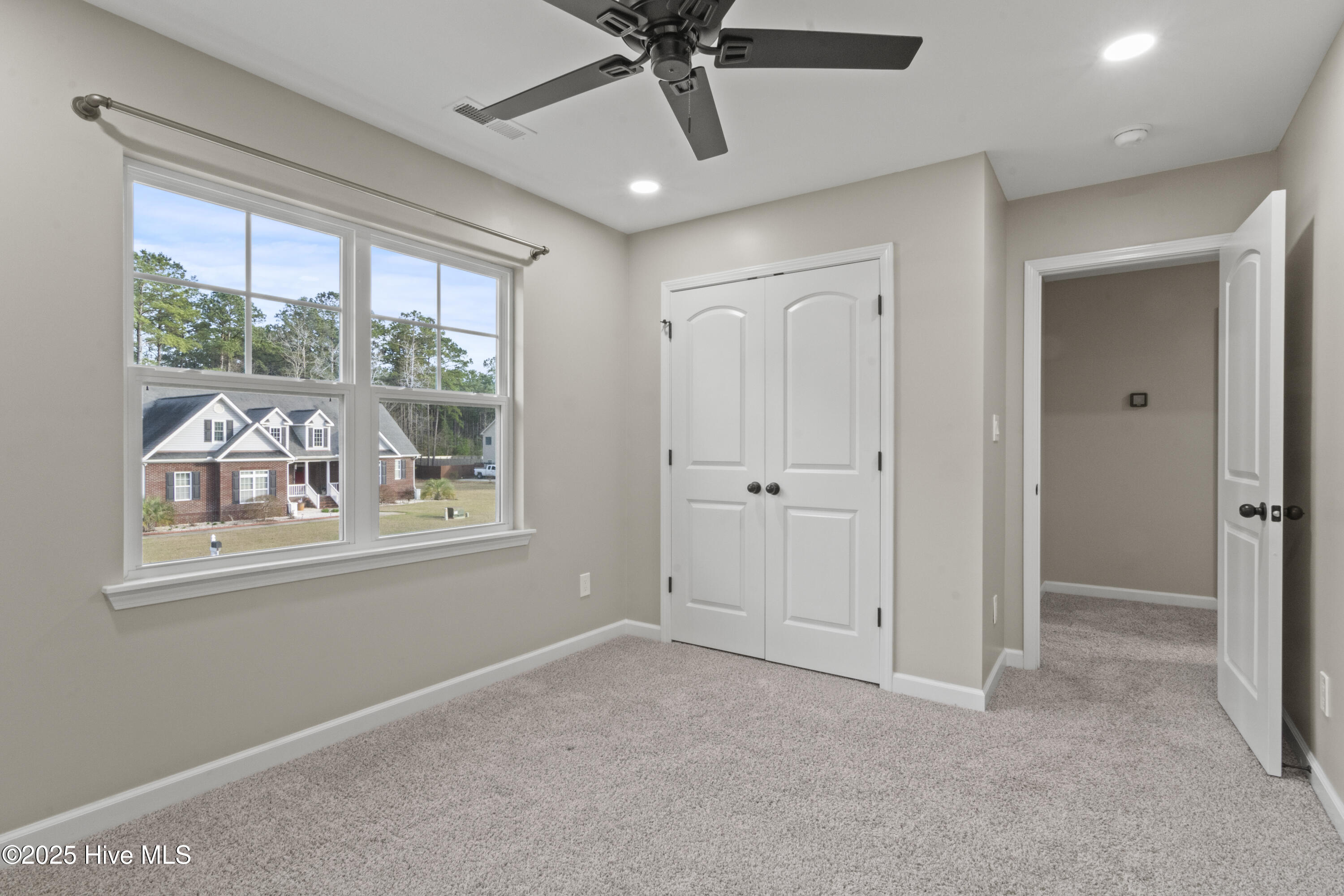 129 Cedar Ridge Drive Property Photo 14