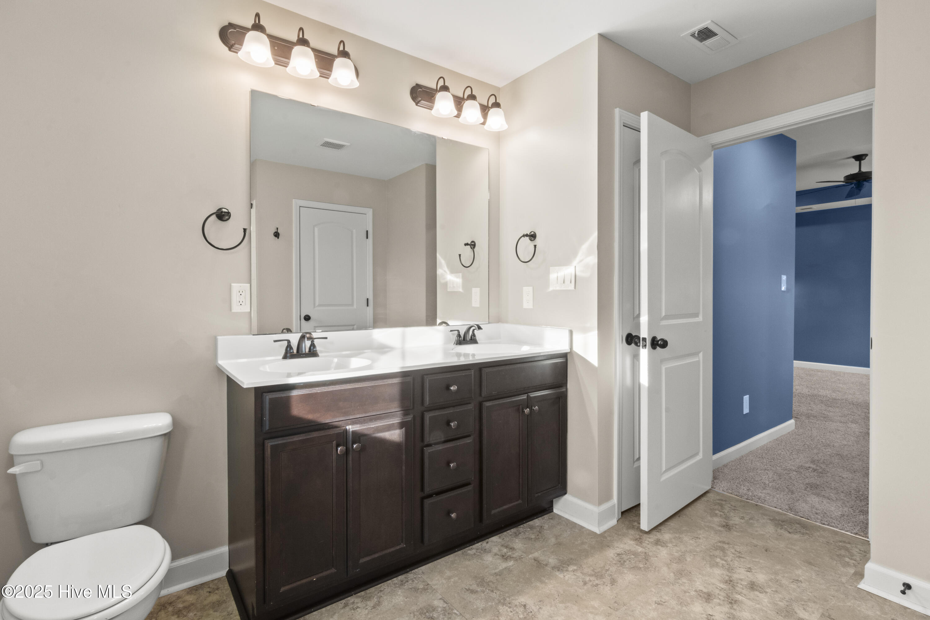 129 Cedar Ridge Drive Property Photo 16