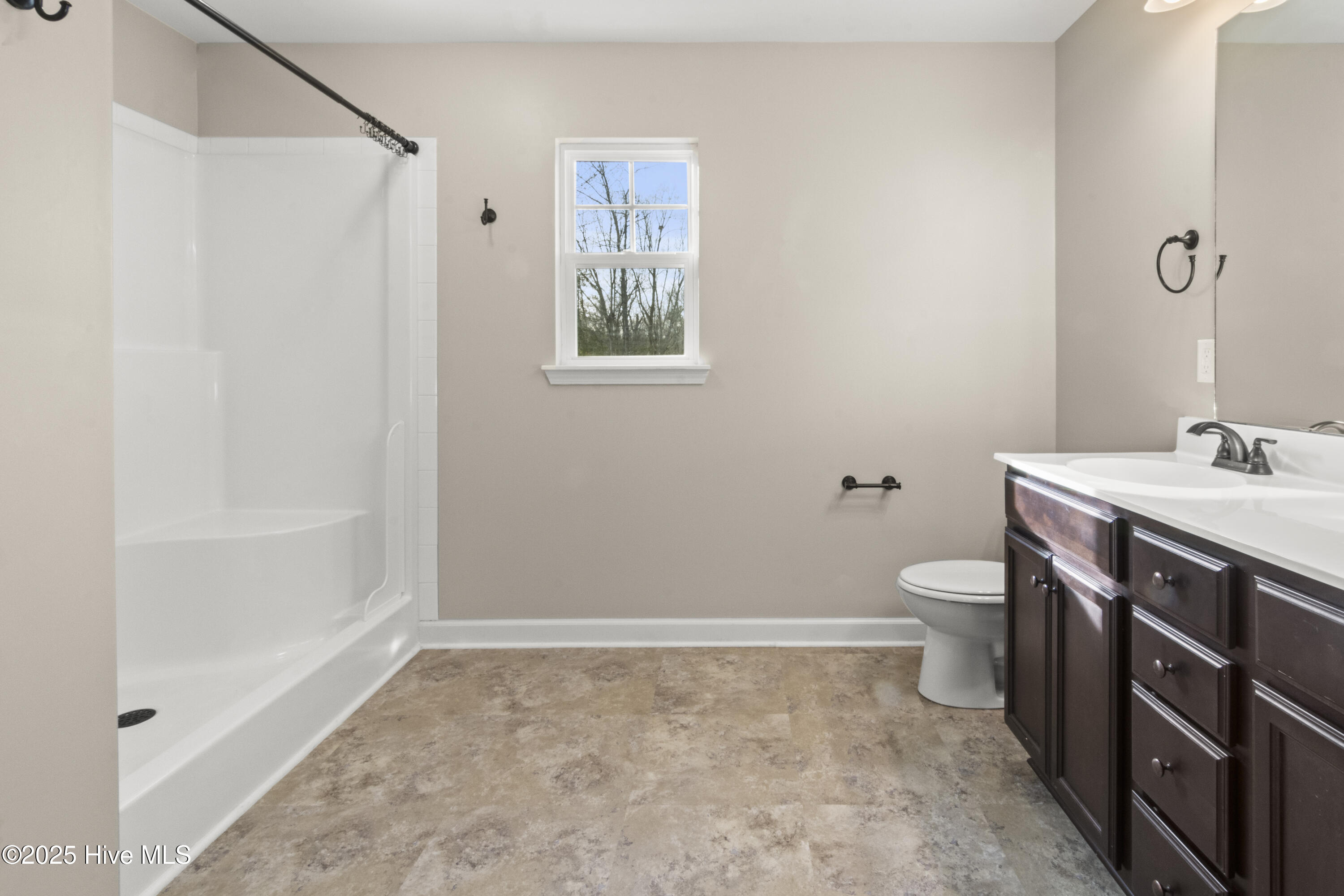 129 Cedar Ridge Drive Property Photo 17