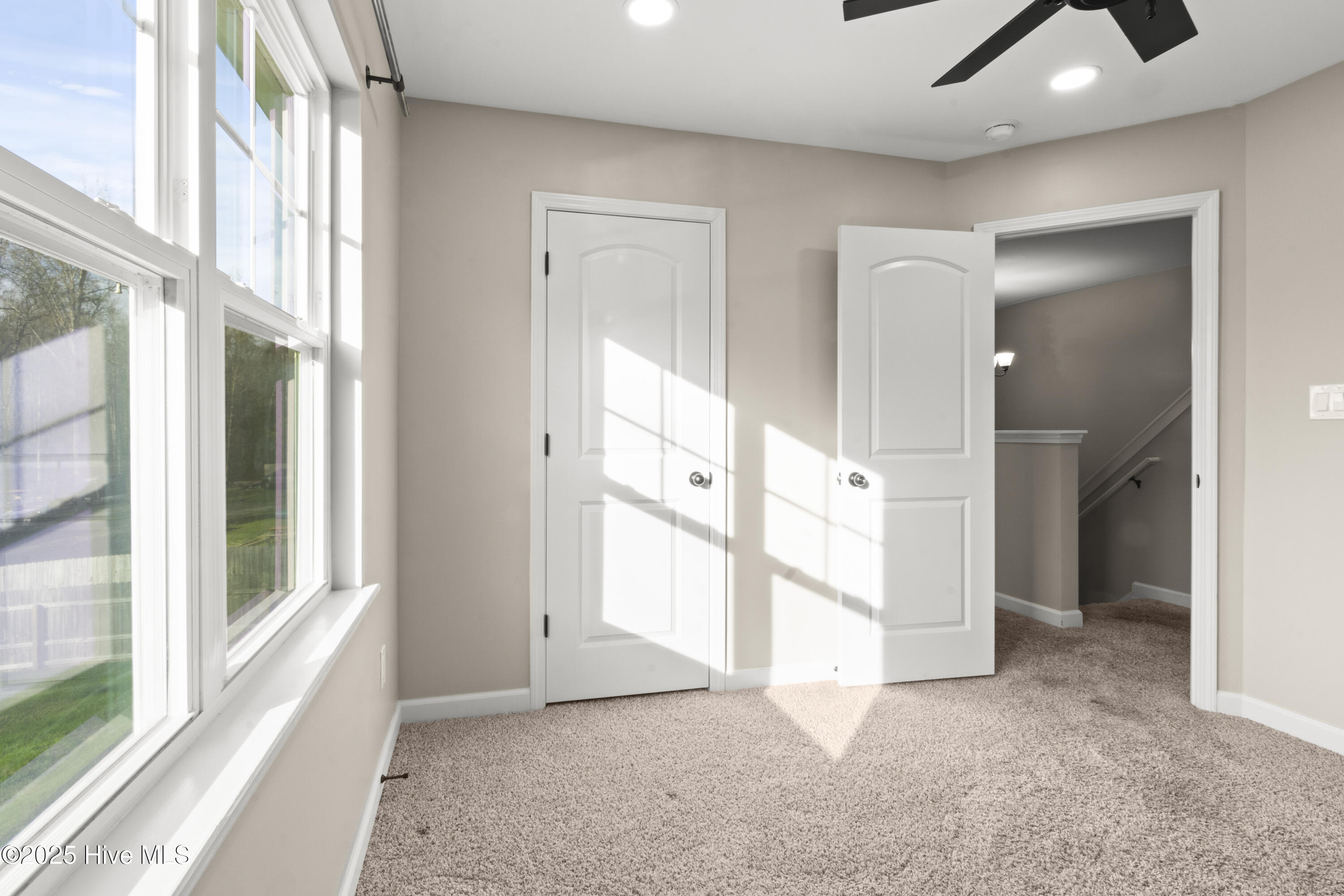 129 Cedar Ridge Drive Property Photo 23