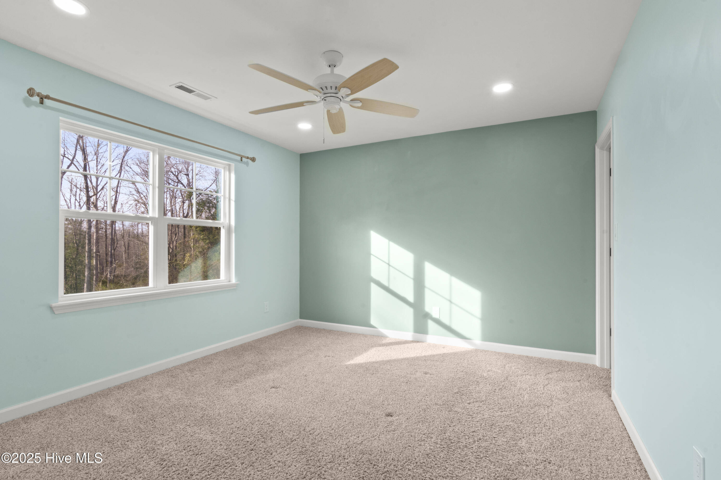 129 Cedar Ridge Drive Property Photo 27