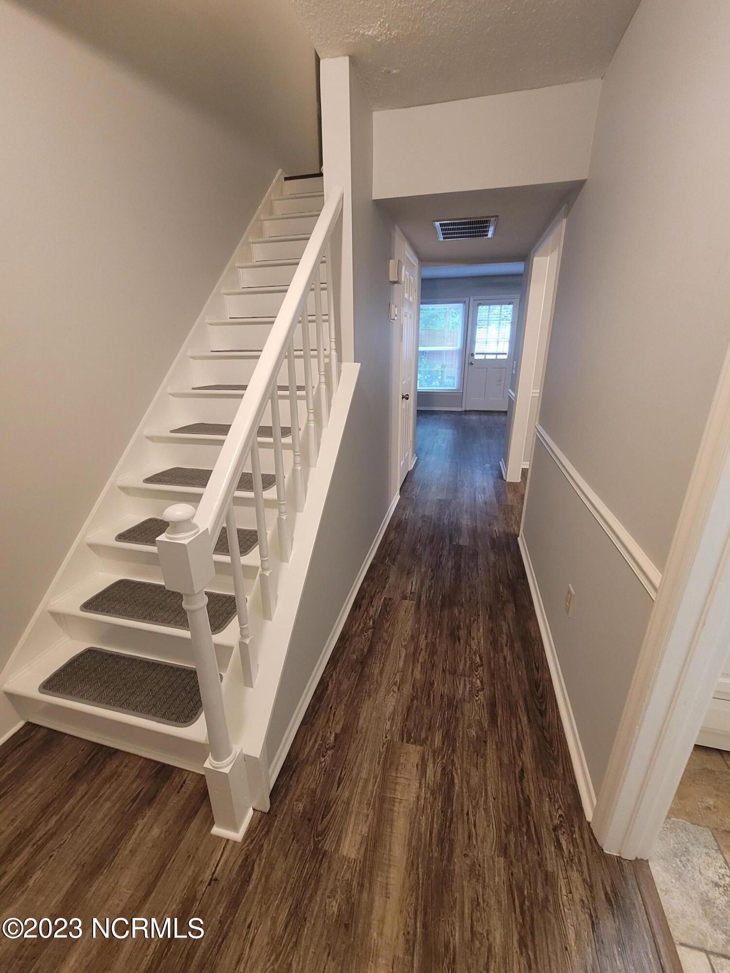 4922 Marlin Court Property Photo 4