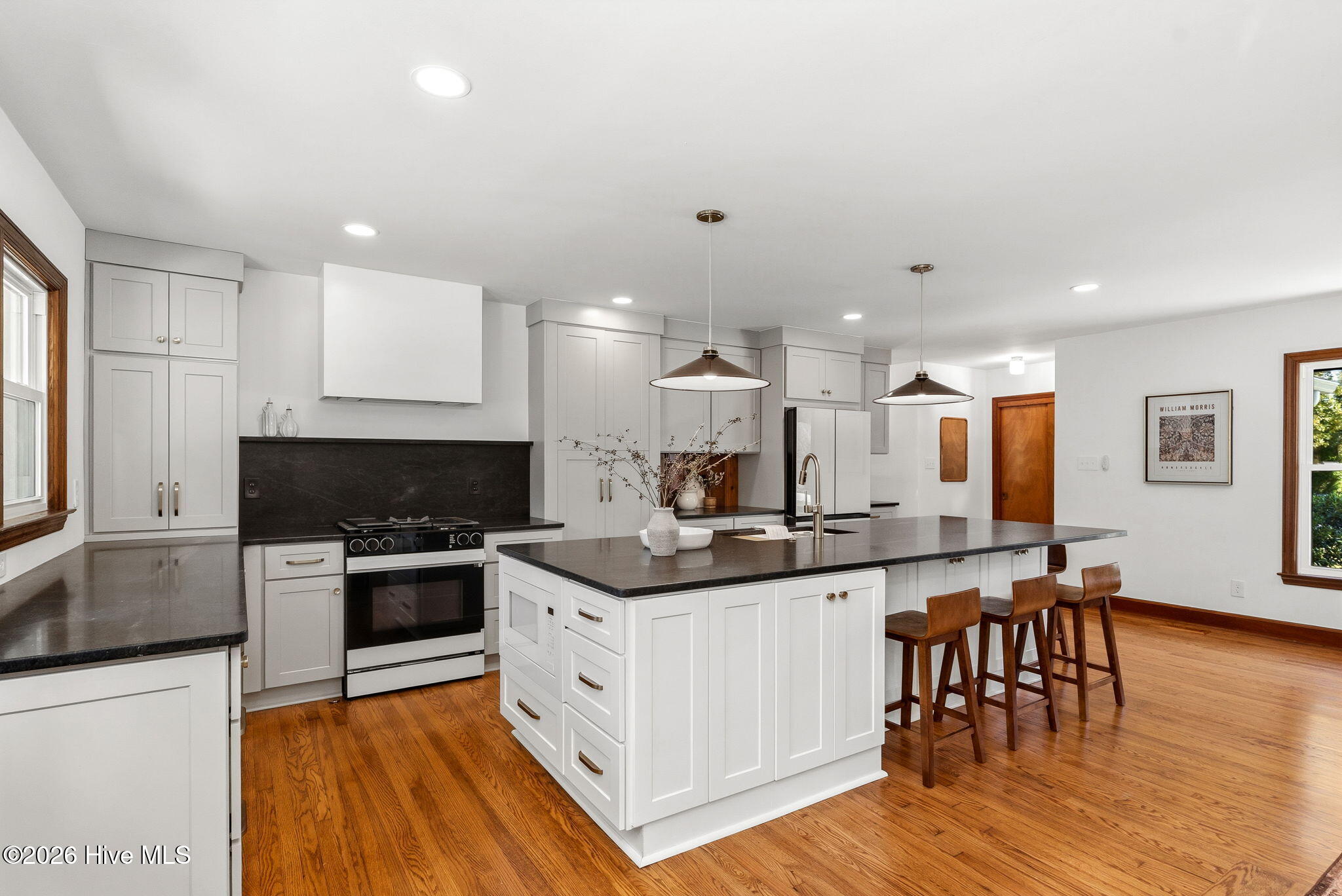 201 Dunbarton Circle Se Property Photo 14