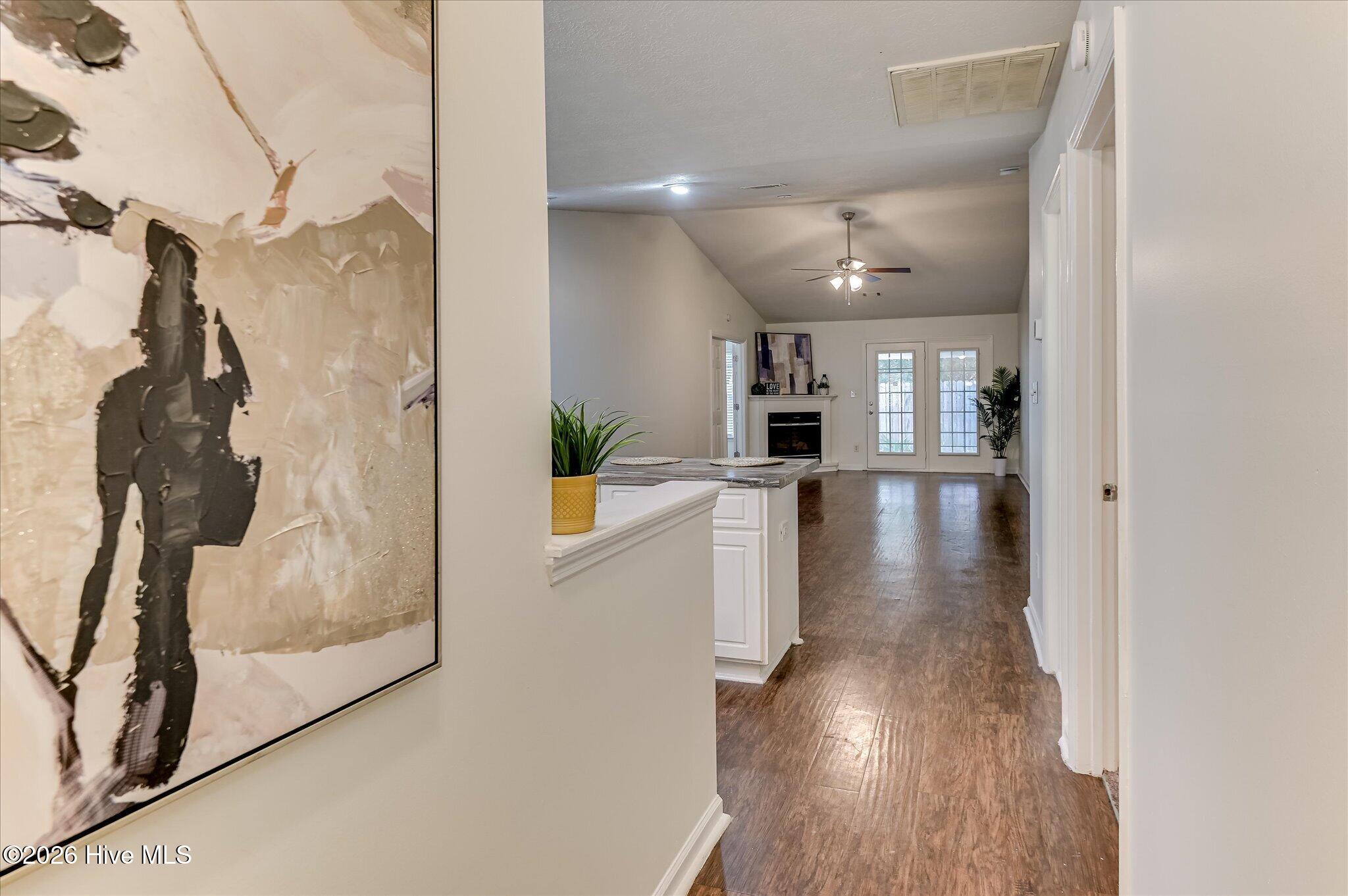 8041 Reagan Circle Property Photo 6