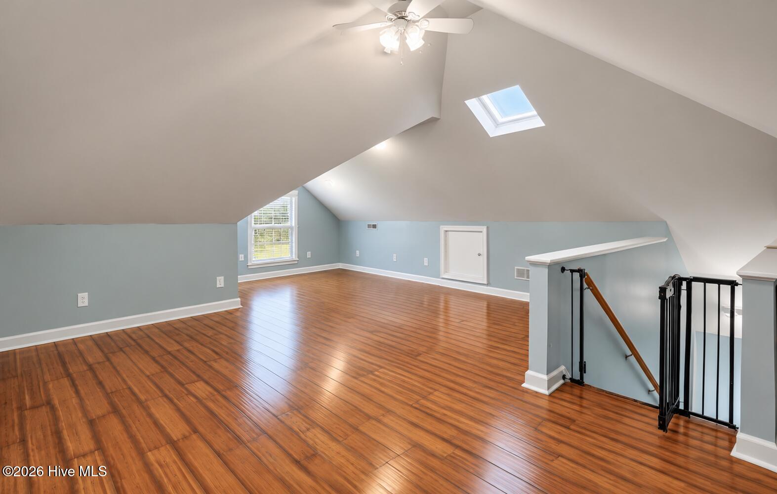 105 Pointe Drive Property Photo 18