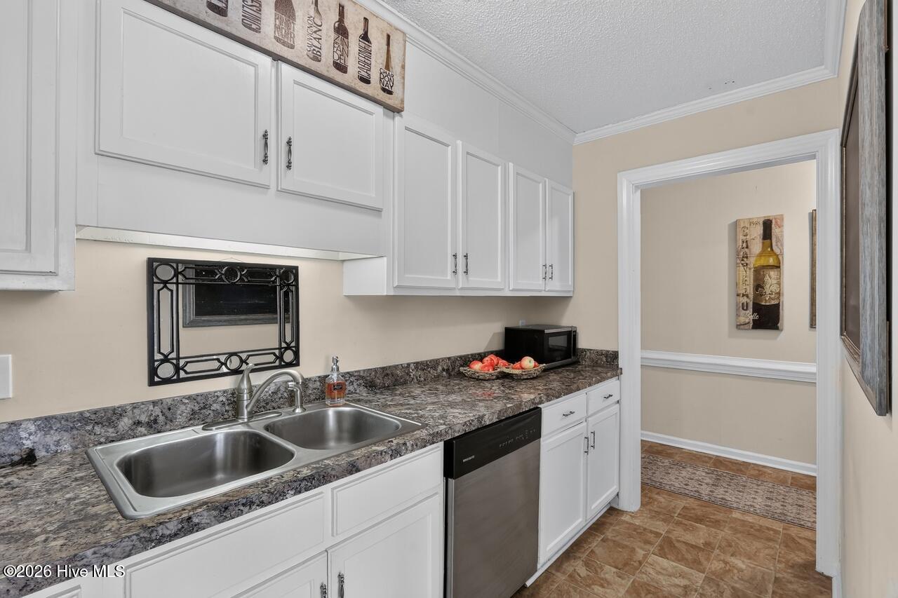2502 Saint Christopher Circle Sw 3 Property Photo 17