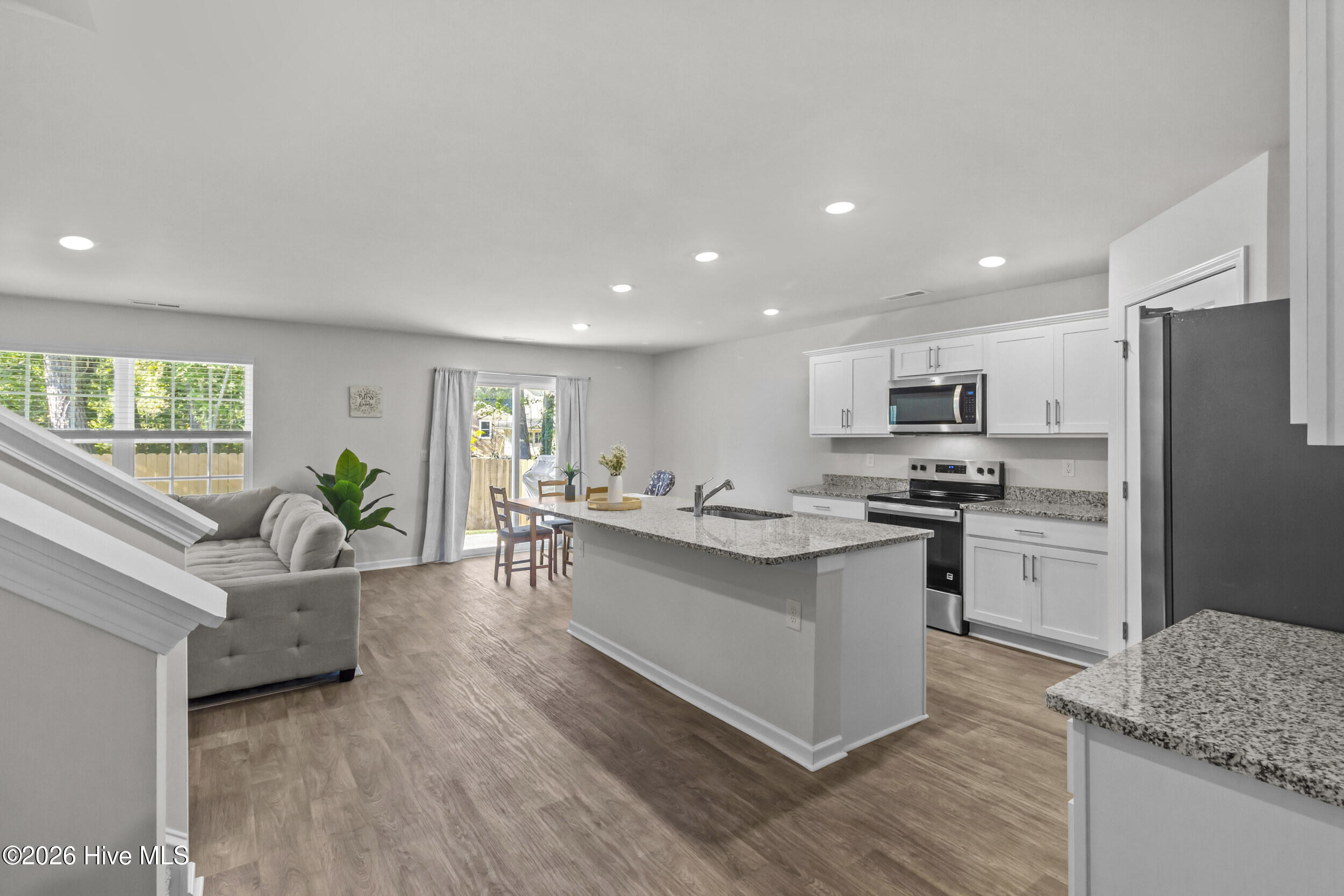 4019 Emerald View Property Photo 4