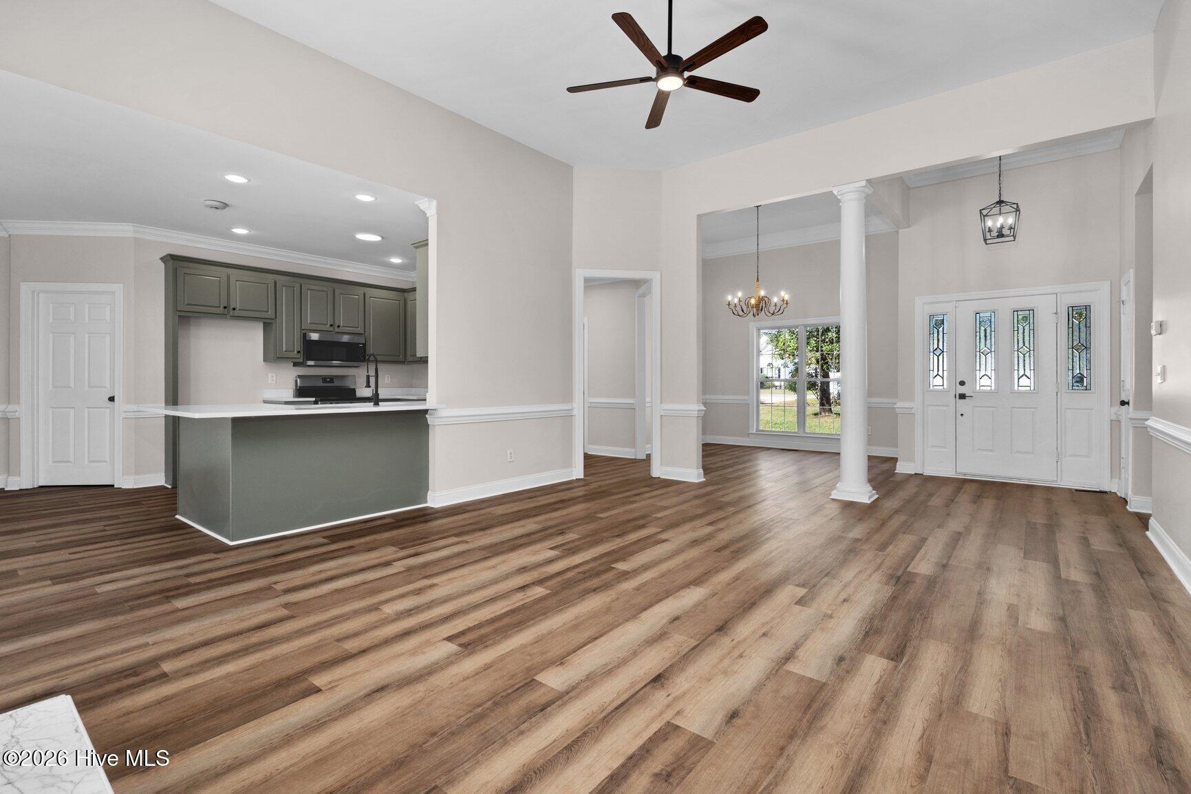 8453 Carter Grove Drive Property Photo 10