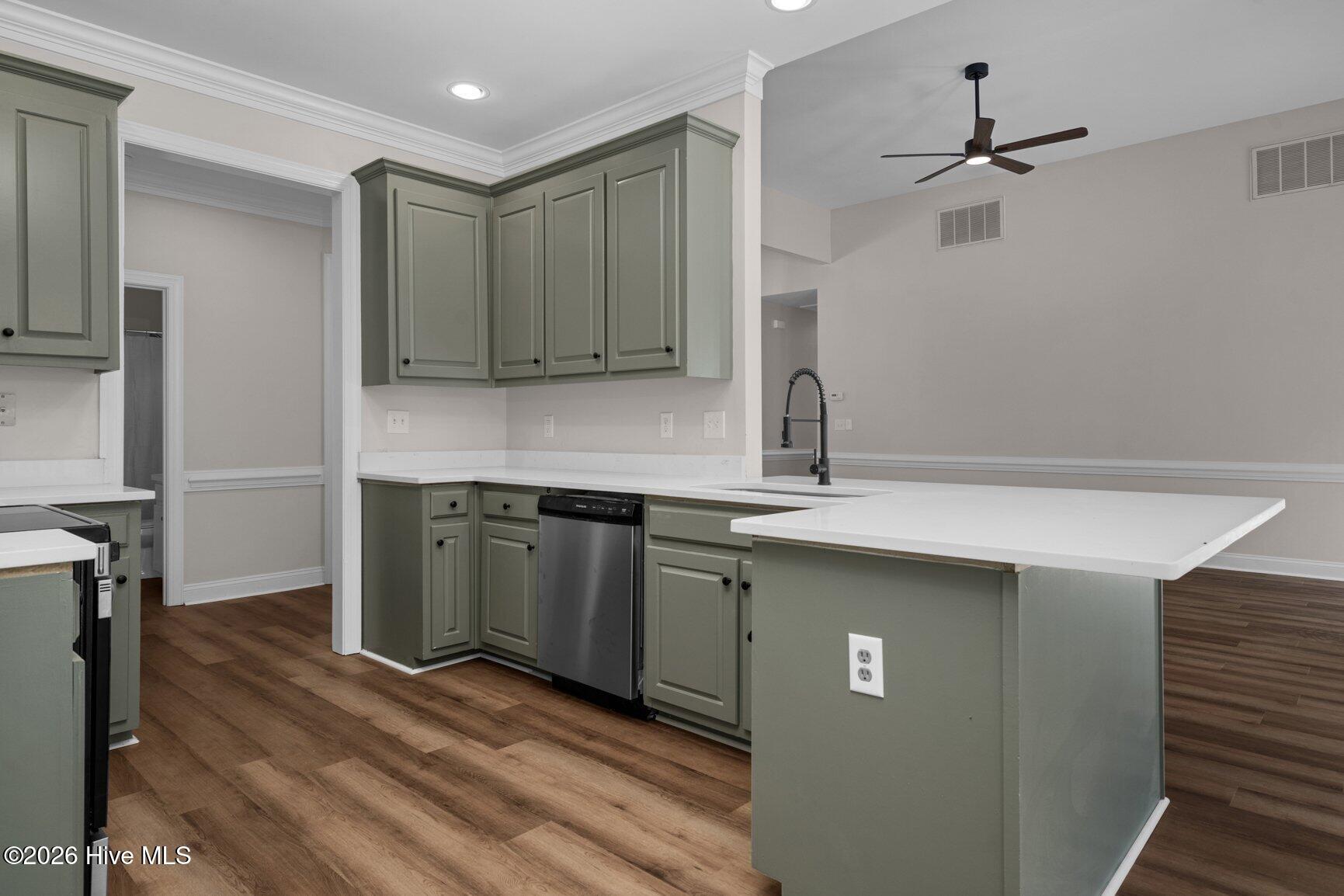 8453 Carter Grove Drive Property Photo 14