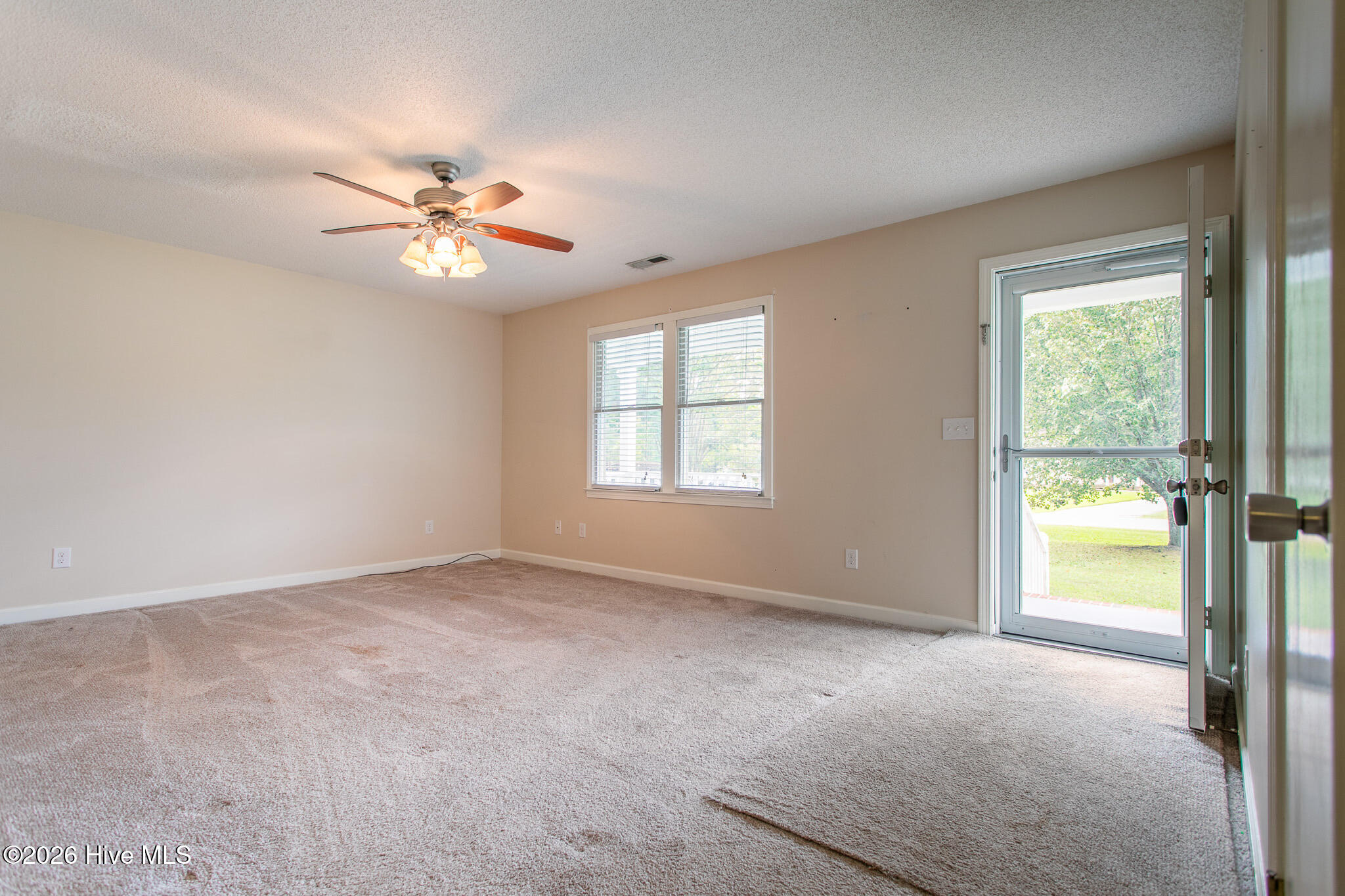 115 Stacie Drive Property Photo 10