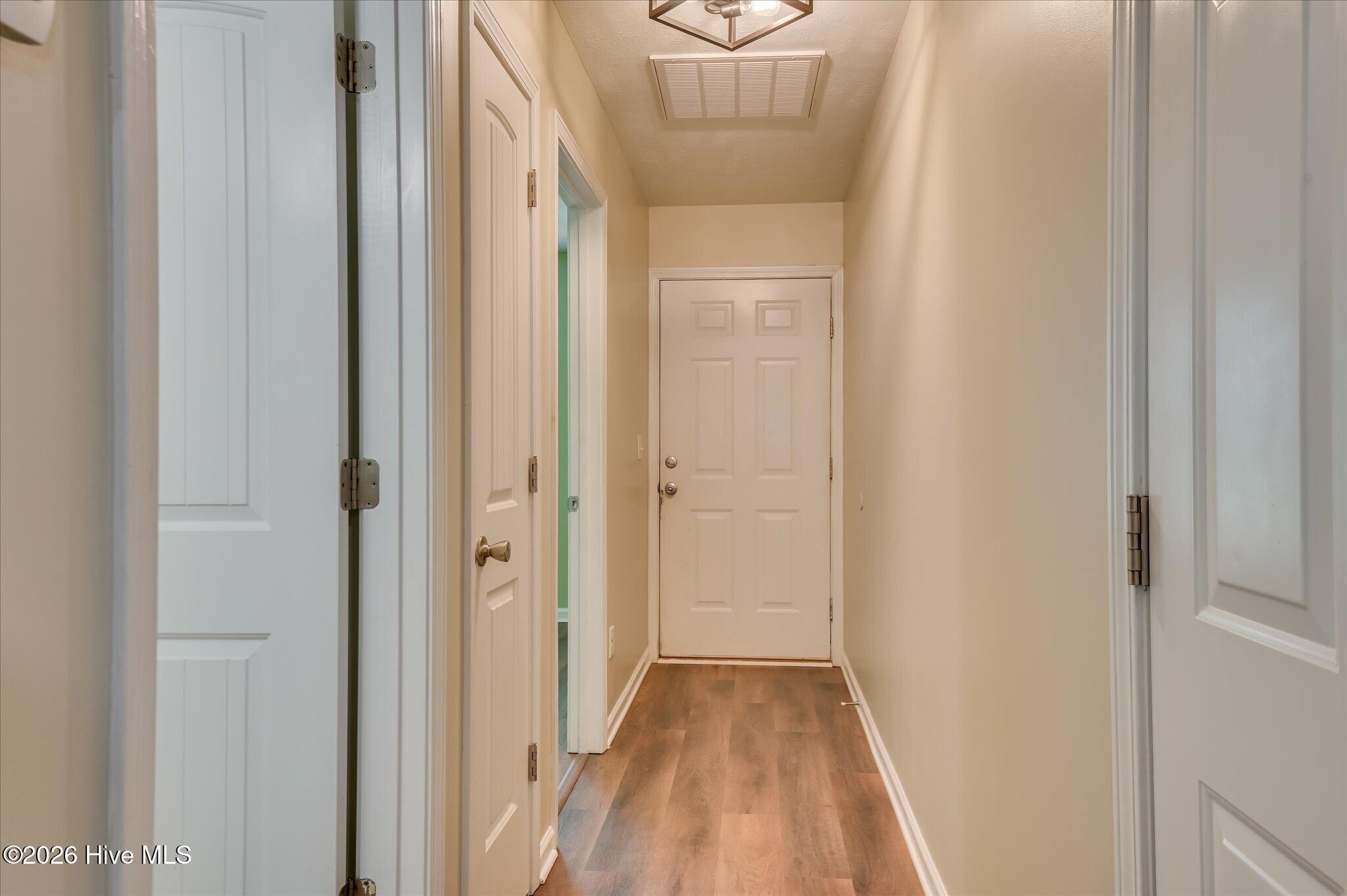 281 Lynbrook Way Property Photo 6