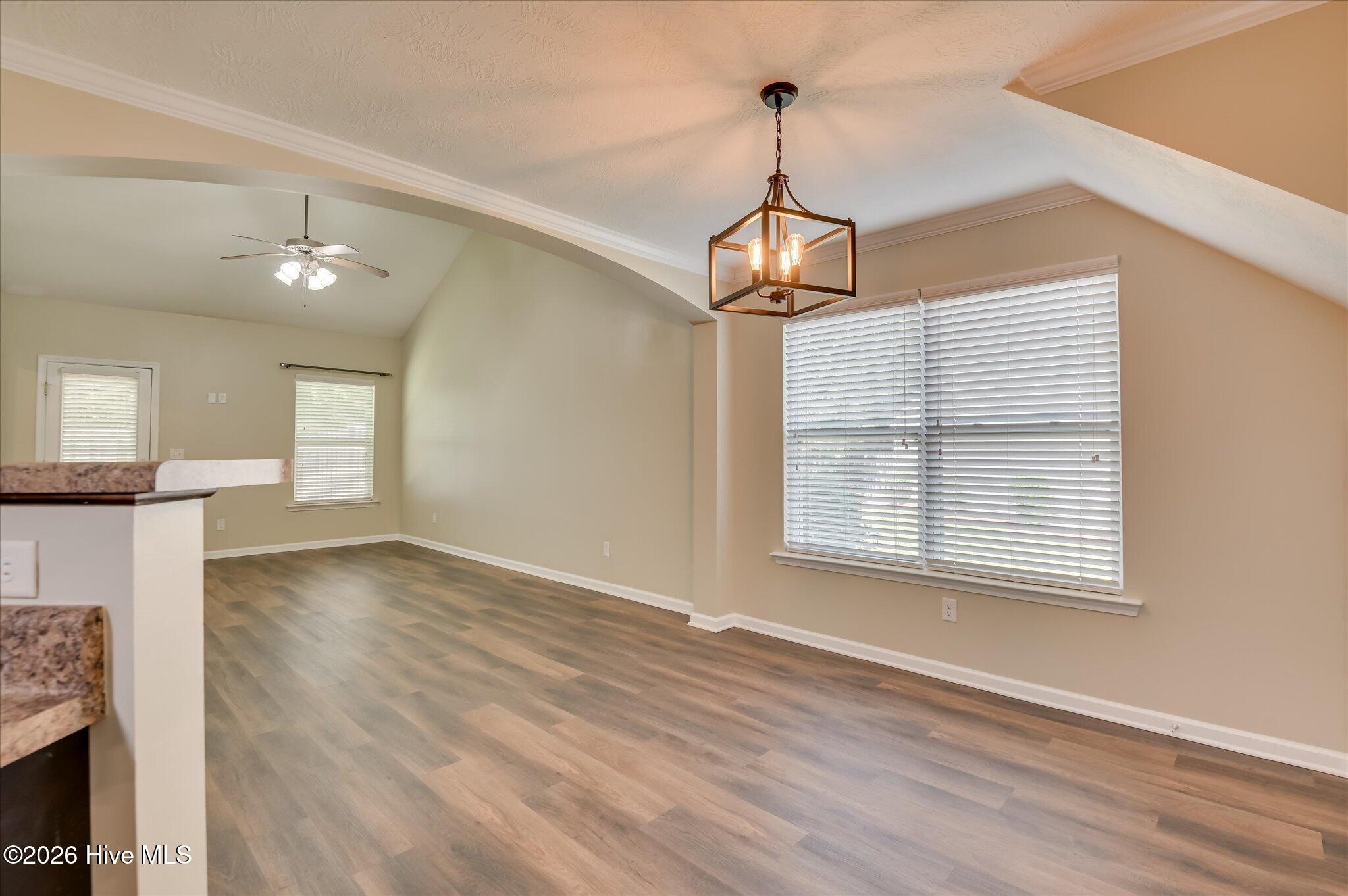281 Lynbrook Way Property Photo 8