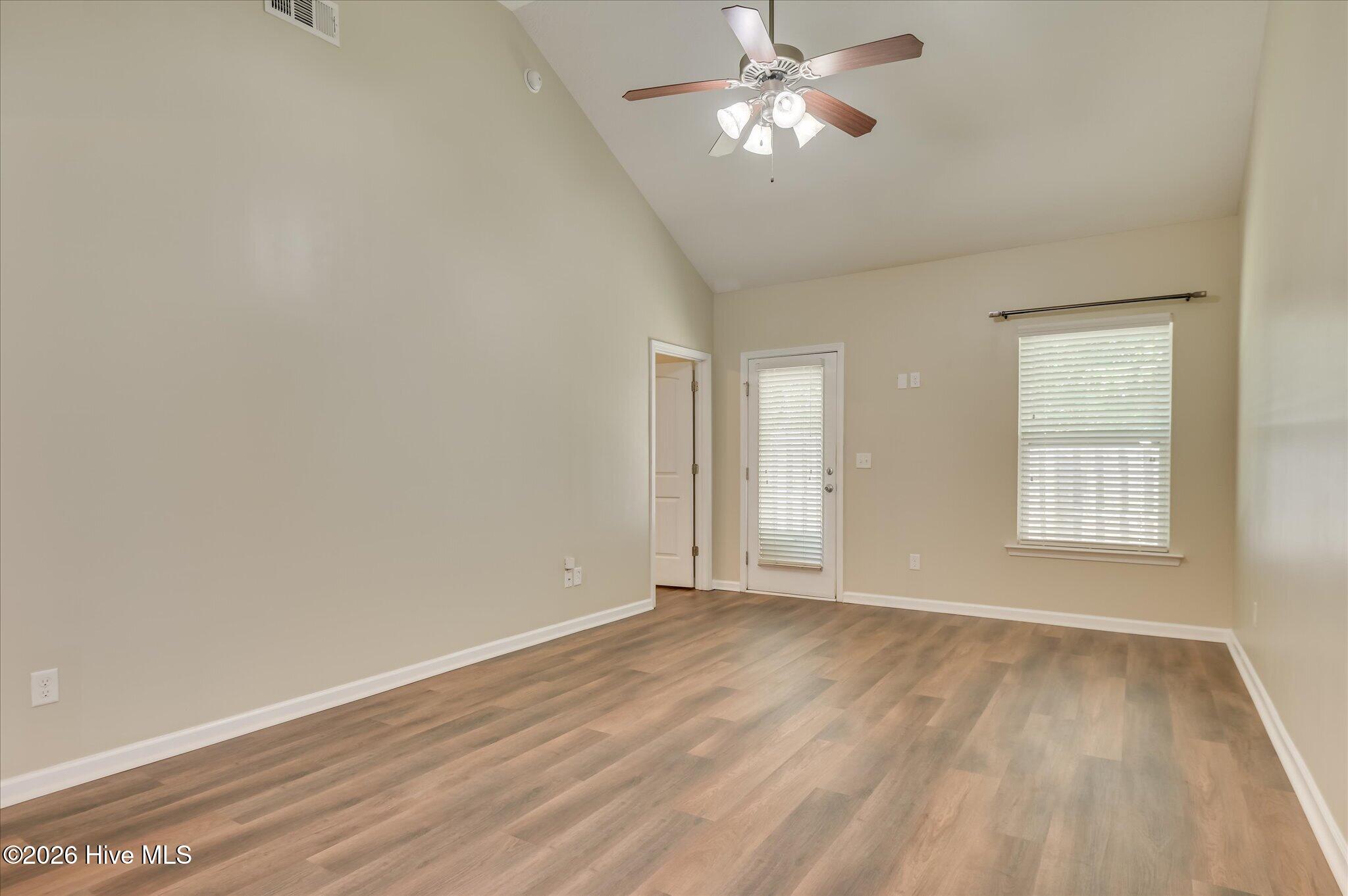 281 Lynbrook Way Property Photo 10