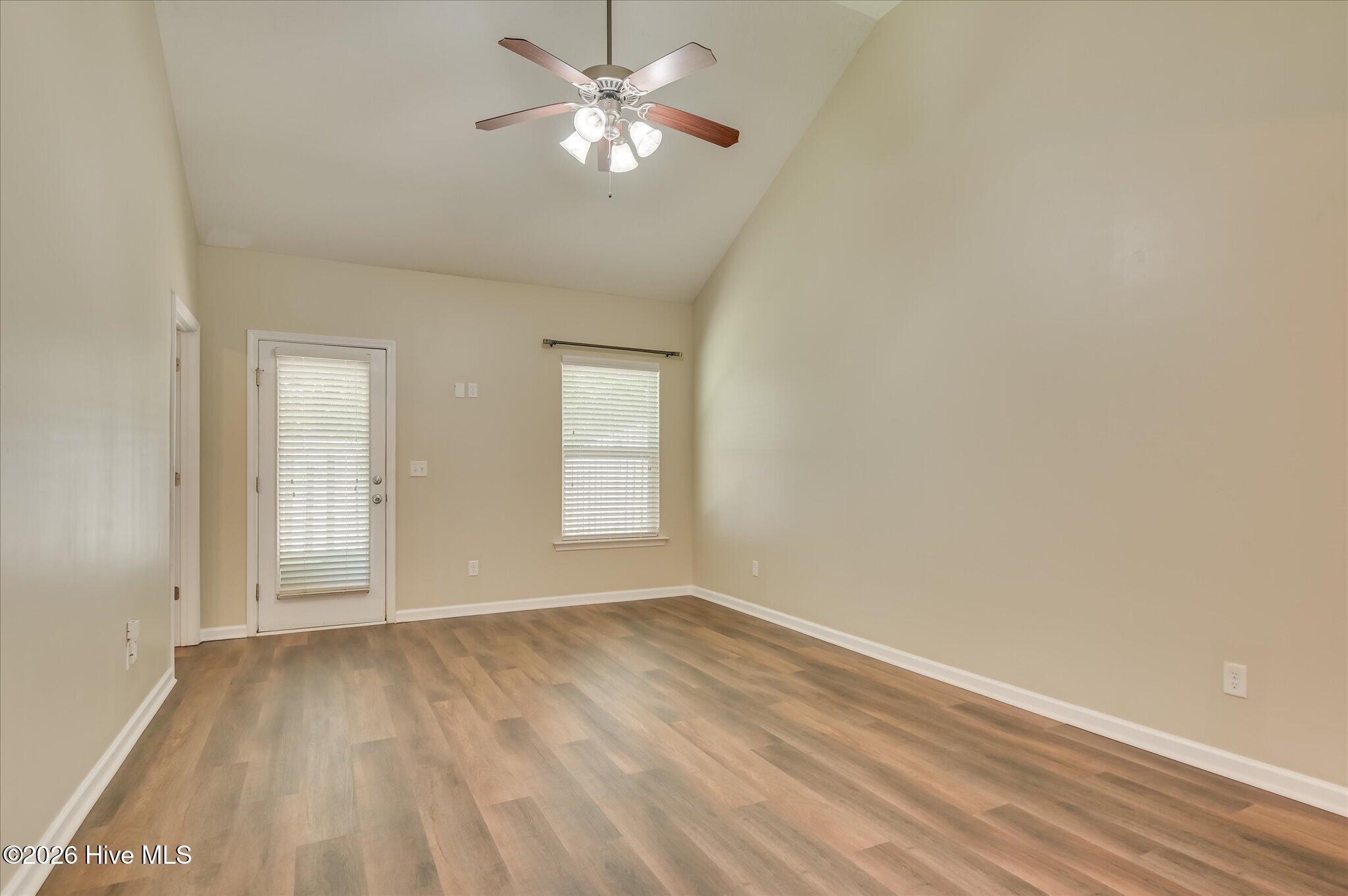 281 Lynbrook Way Property Photo 11